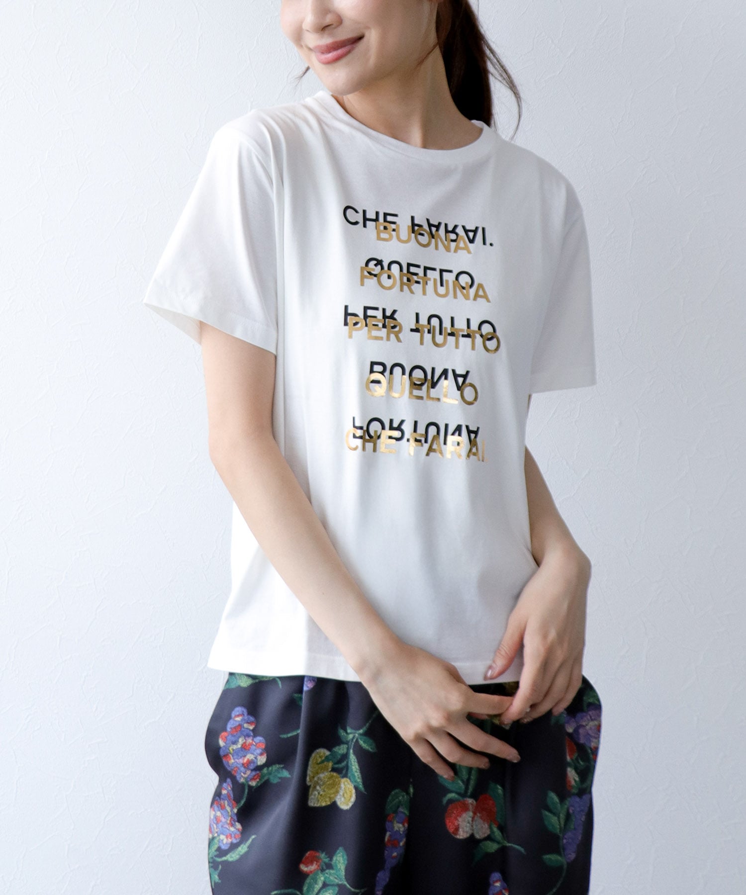 箔ロゴプリントTシャツ