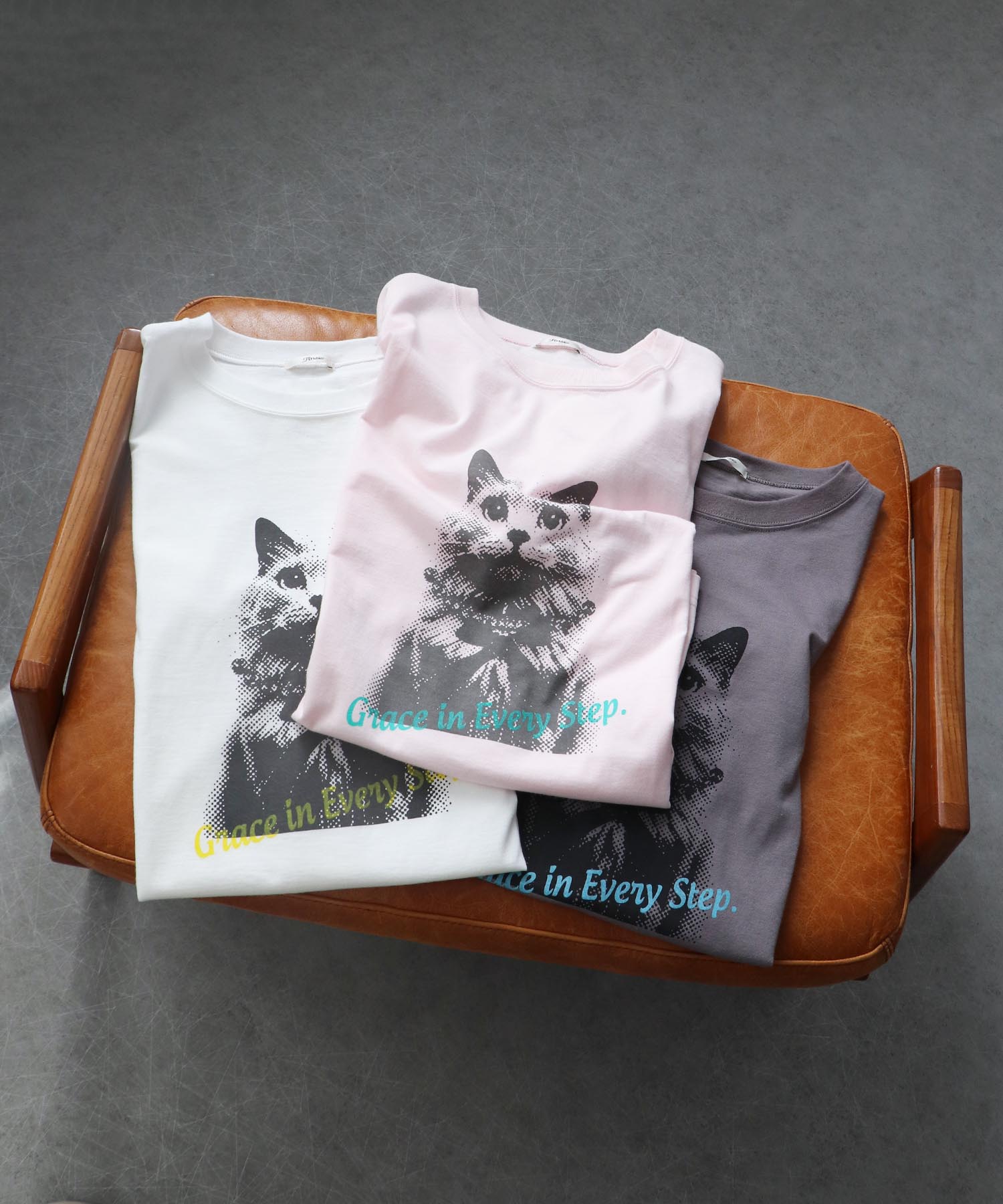 猫フォトプリントＴシャツ