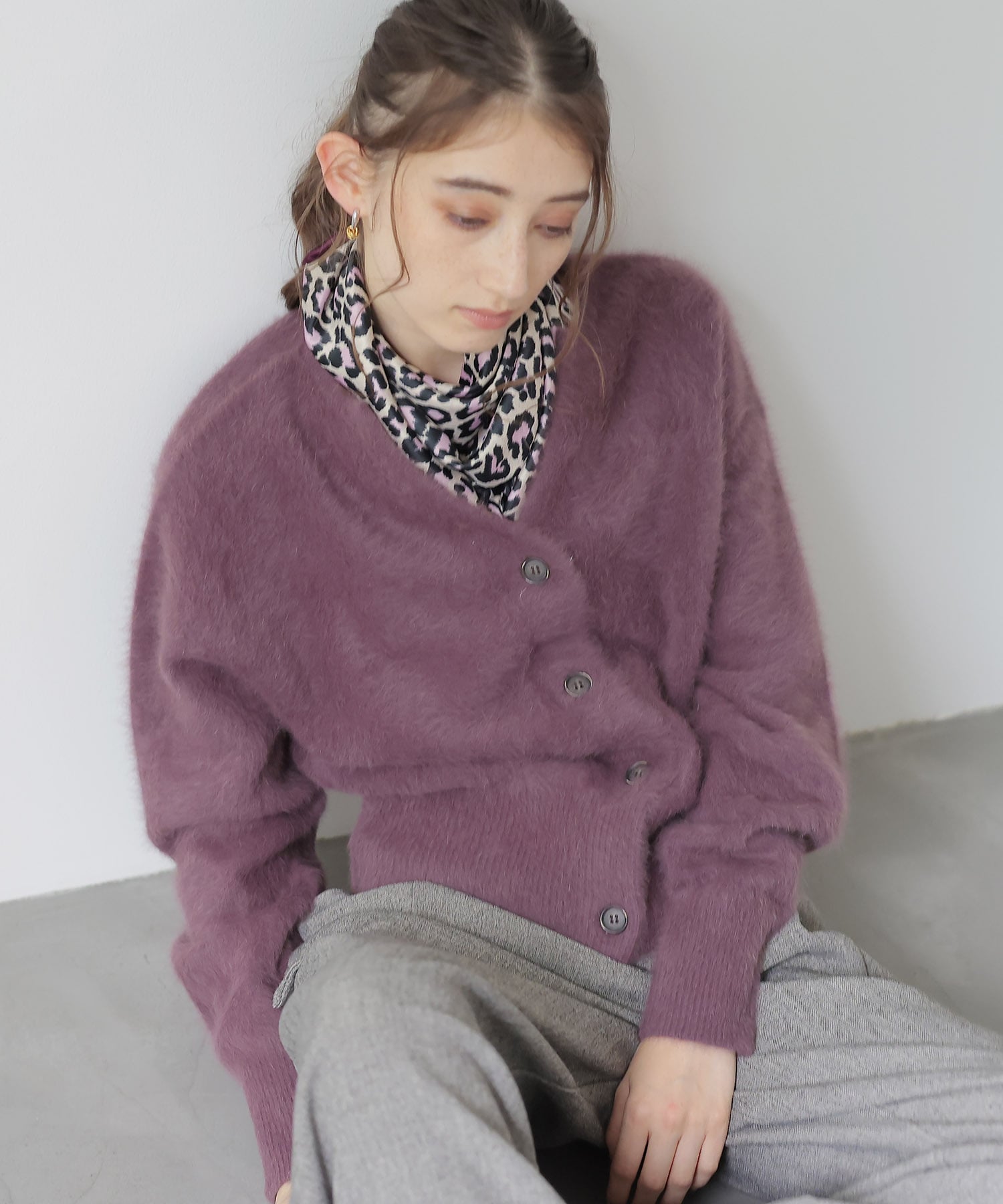 フォックスカシミヤキーネックカーディガン