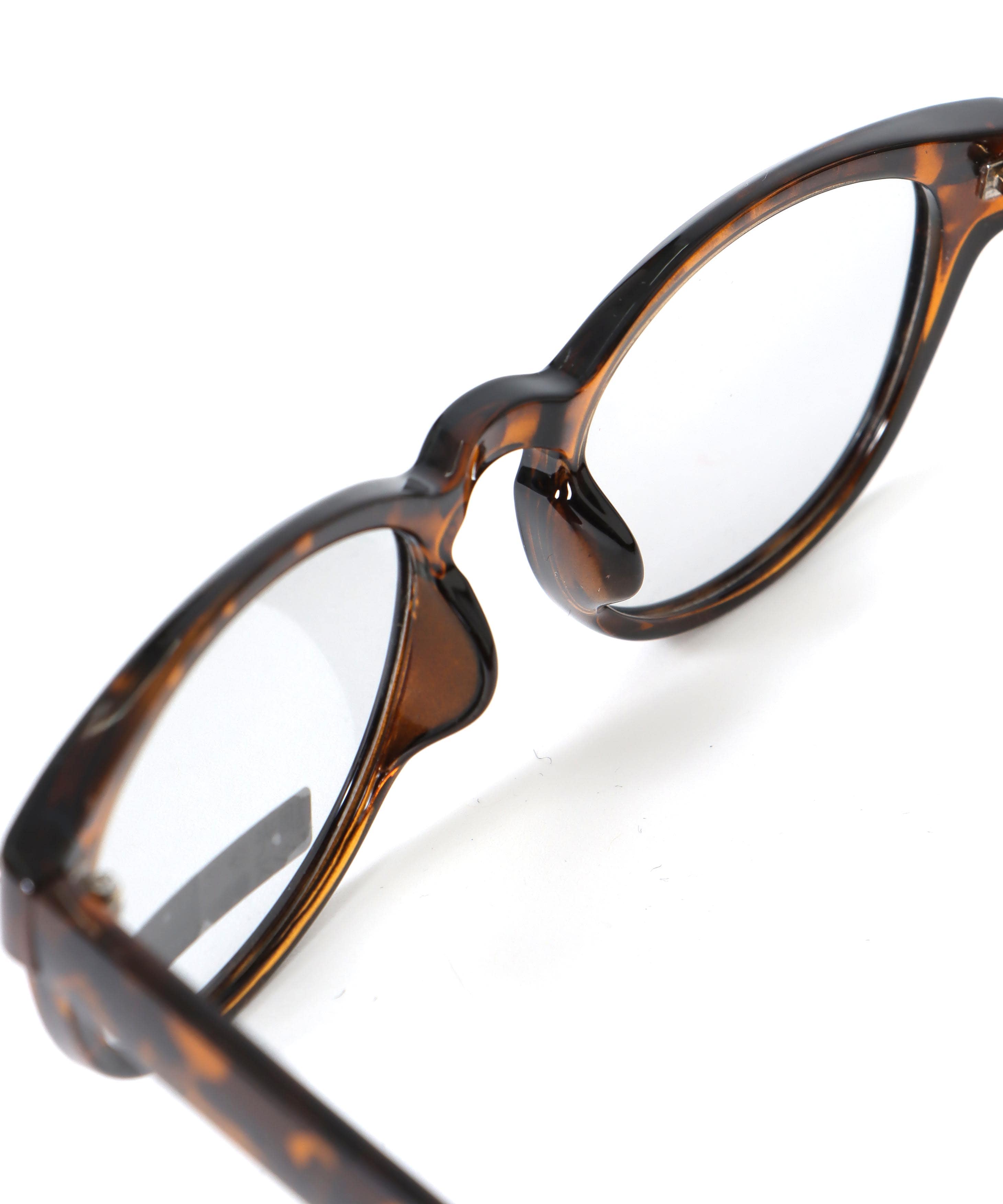 ボストンシェイプ調光サングラス《紫外線透過率1%未満》