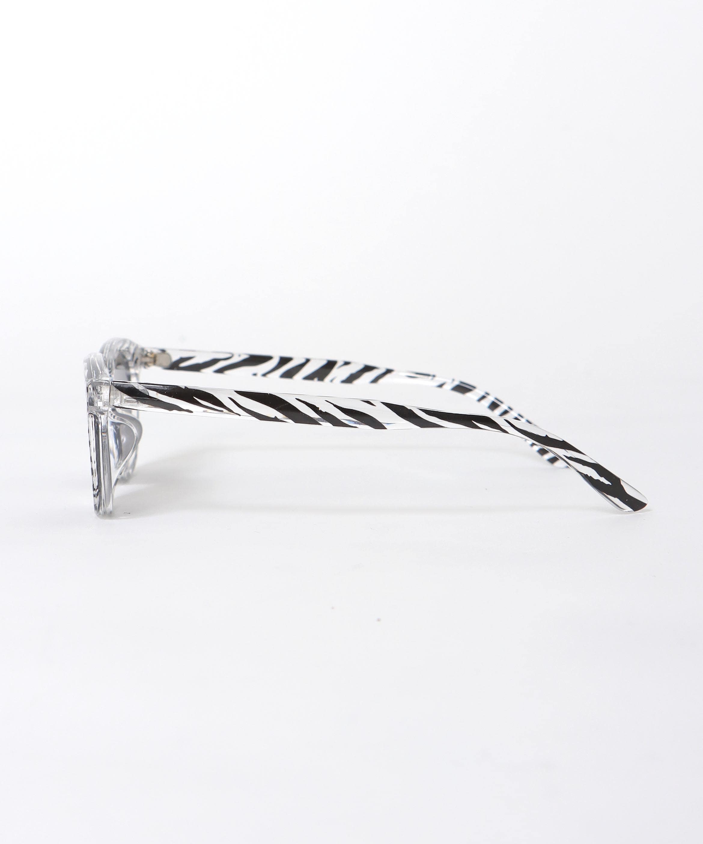 ゼブラフレームサングラス《紫外線透過率1%未満》