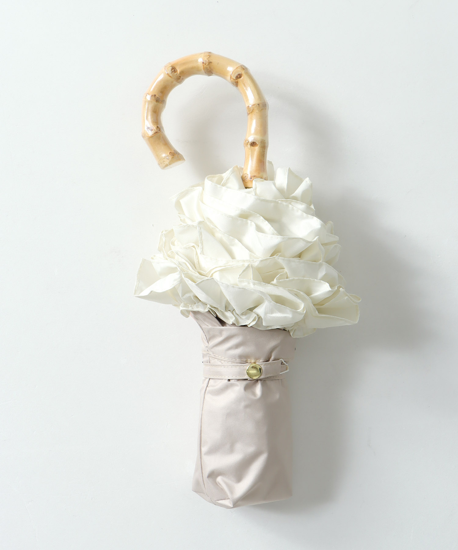 【pink trick / ピンクトリック】フリル完全遮光折傘（晴雨兼用）