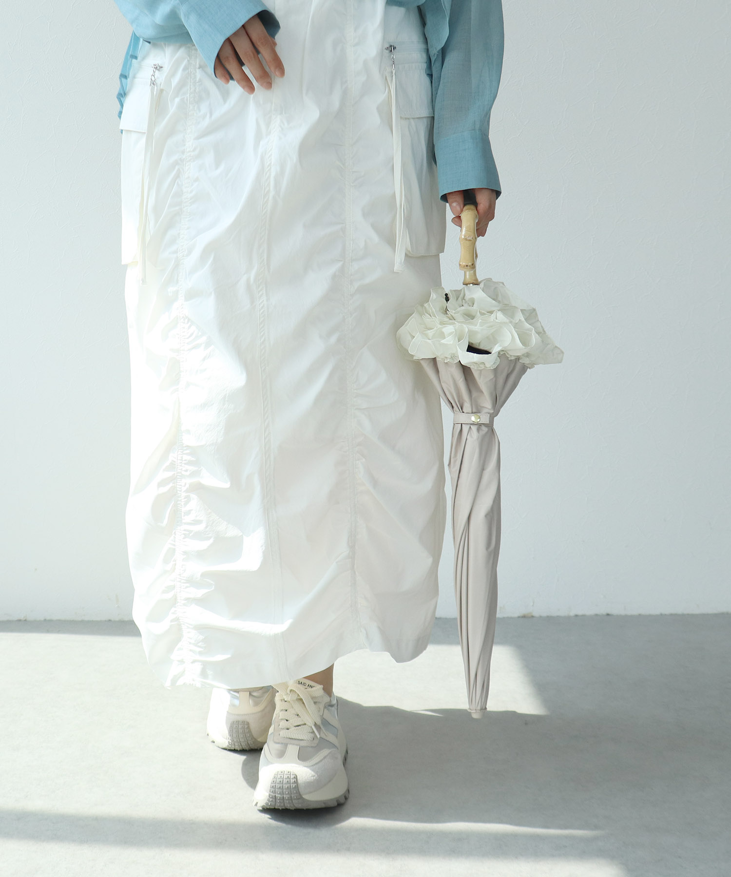 【WEB限定発売】【pink trick】フリル完全遮光2段折傘（晴雨兼用）