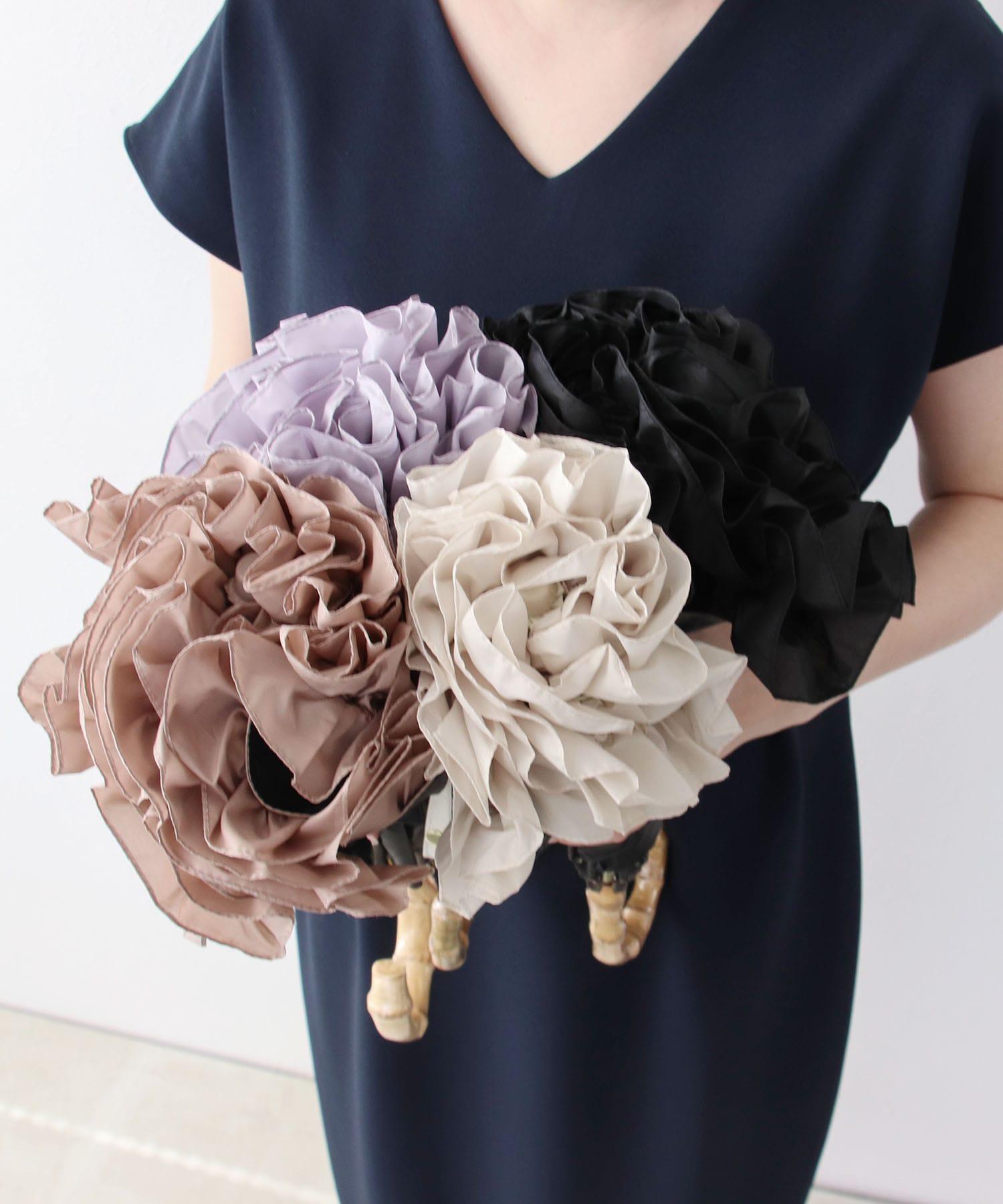 【WEB限定発売】【pink trick】フリル完全遮光2段折傘（晴雨兼用）