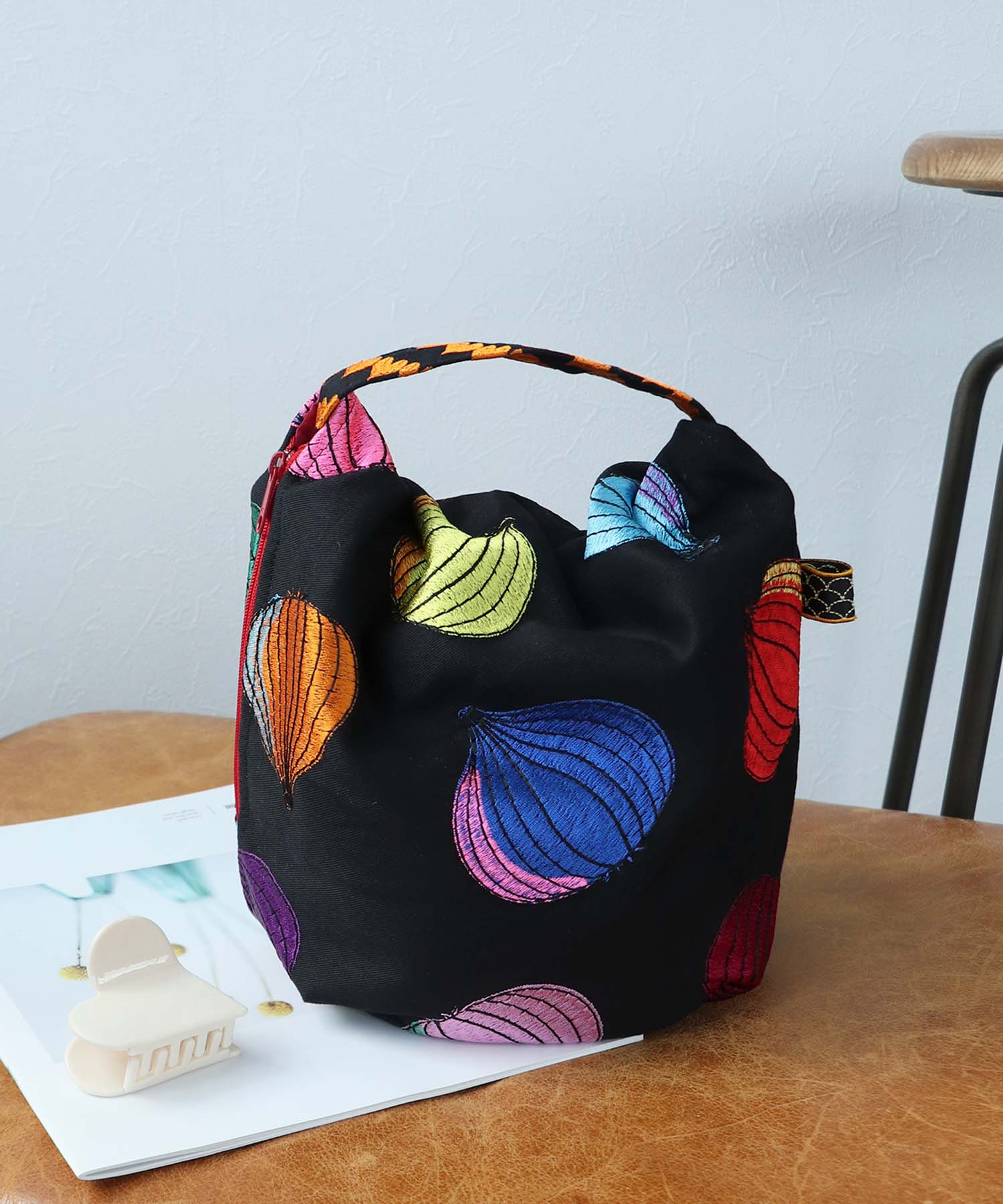 《期間限定WEB予約》ULOCO 刺繍キンチャックバッグ2026