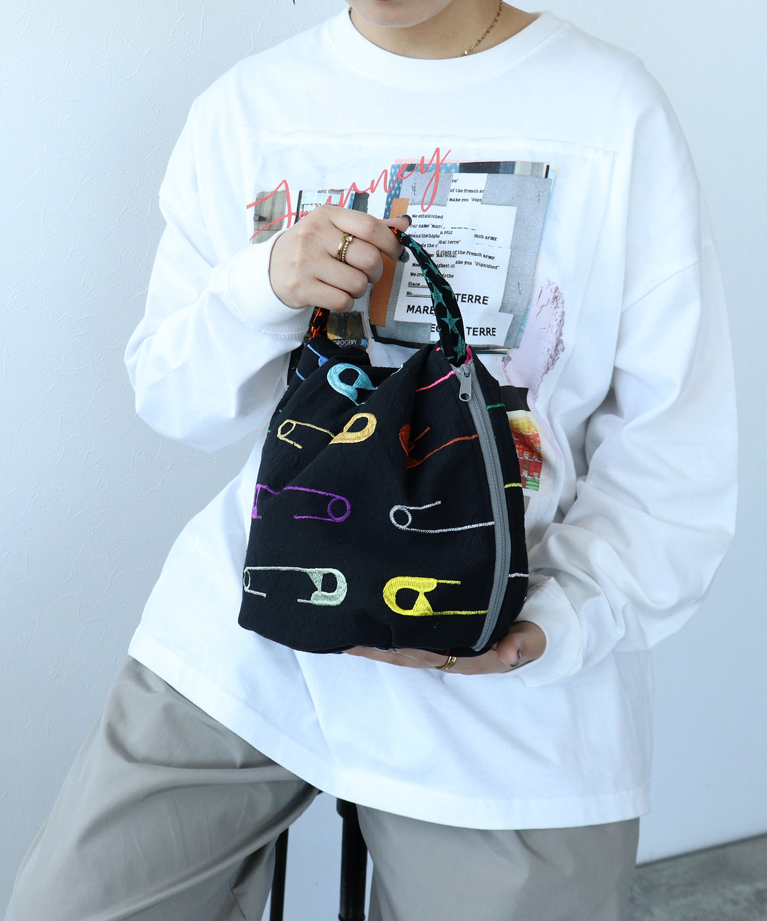 《期間限定WEB予約》ULOCO 刺繍キンチャックバッグ2026