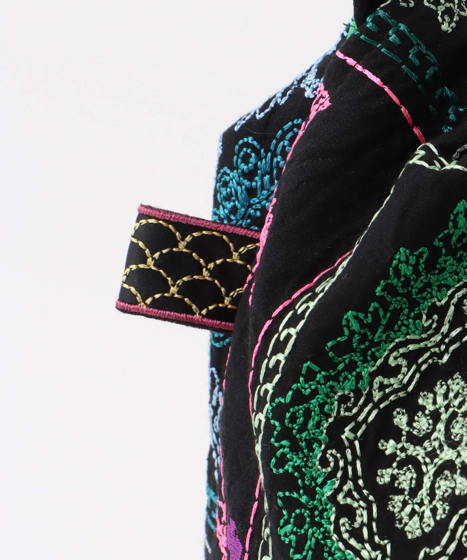 《期間限定WEB予約》ULOCO 刺繍キンチャックバッグ2026