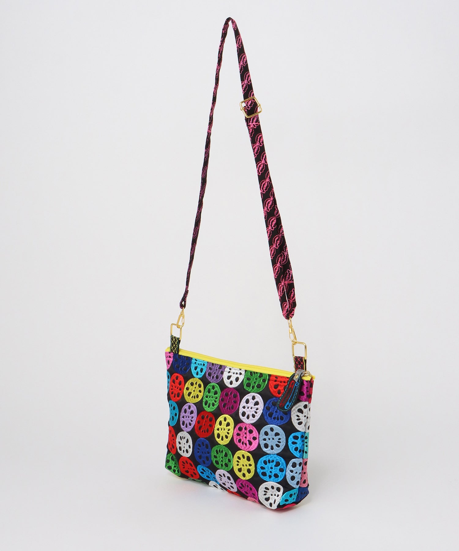 《期間限定WEB予約》ULOCO 刺繍ショルダーバッグ2026