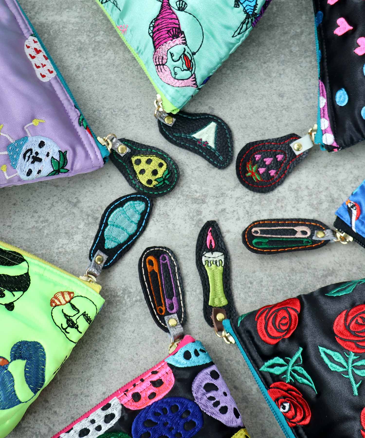 《期間限定WEB予約》ULOCO刺繍ポーチ2026