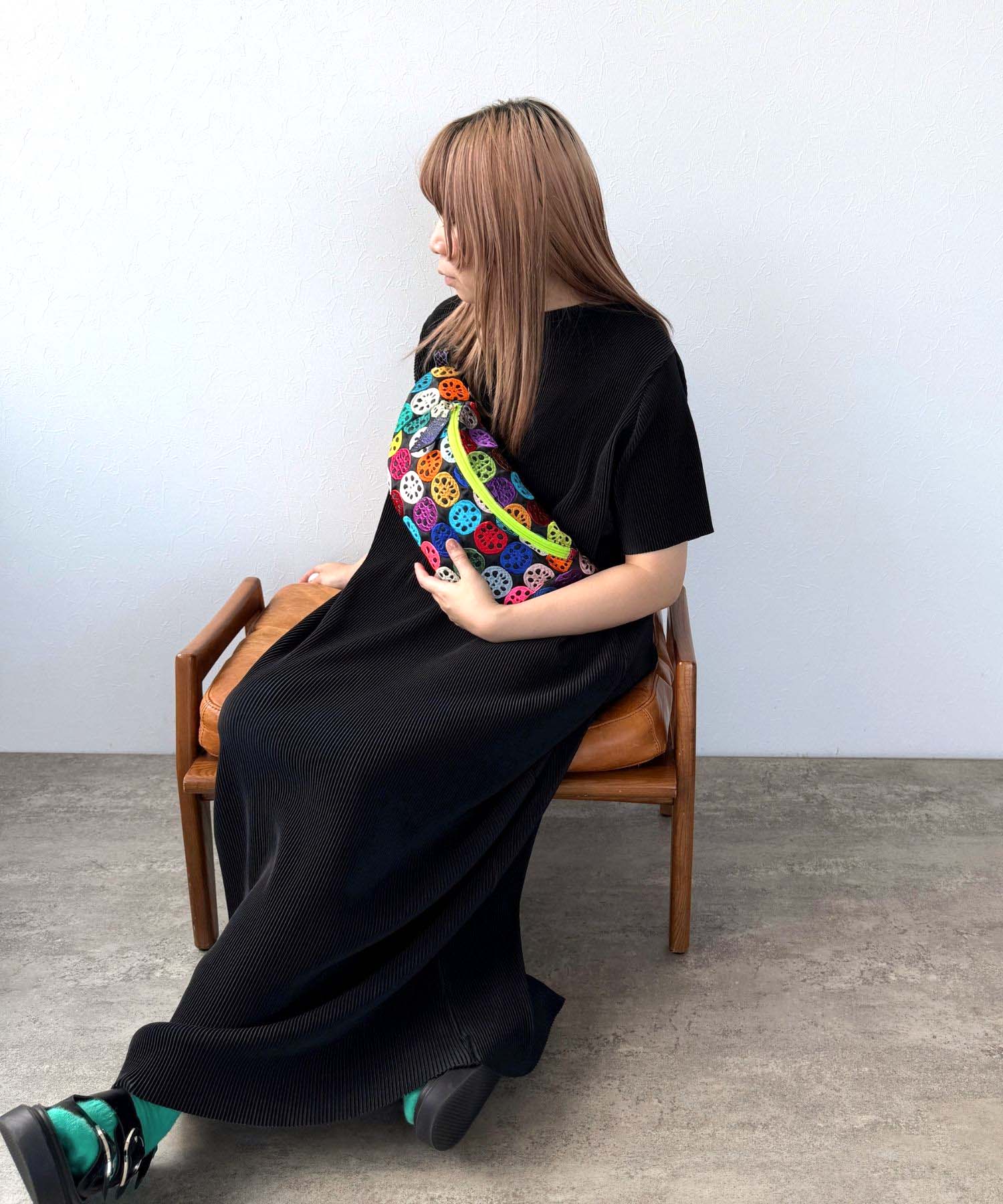 《期間限定WEB予約》ULOCO 刺繍ウエストポーチ2026