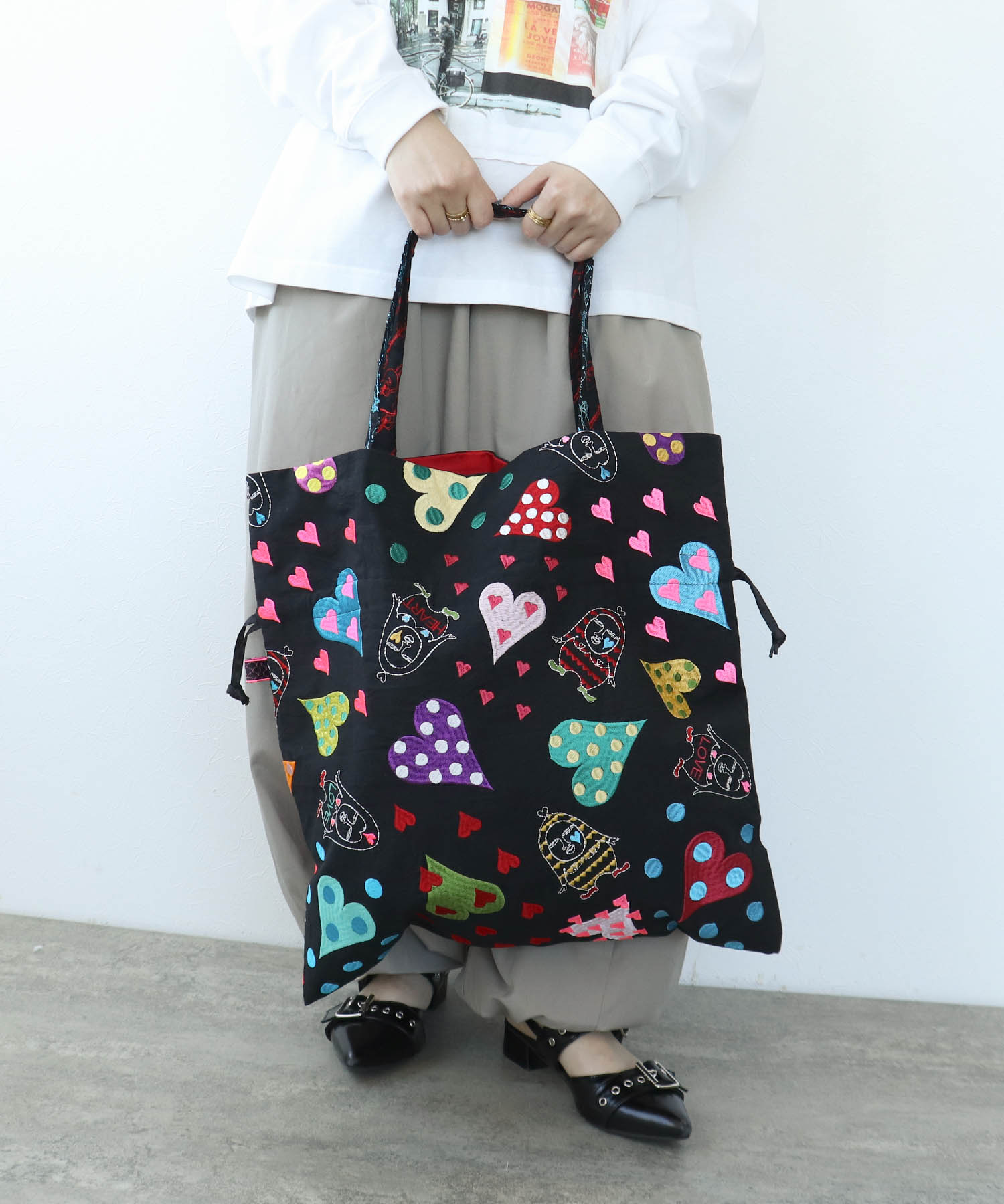 《期間限定WEB予約》ULOCO 刺繍デカ絞りトートバッグ2026