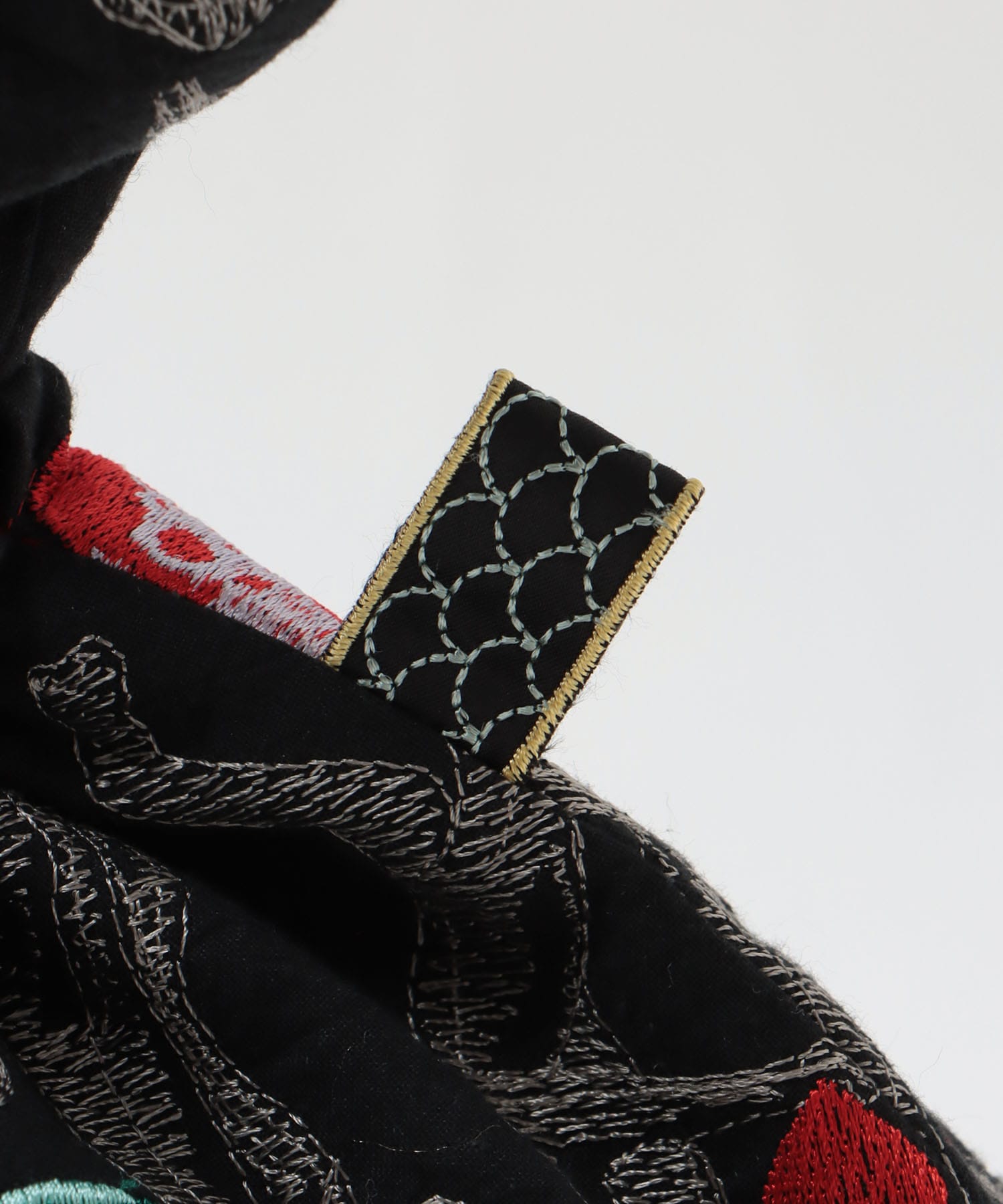 《期間限定WEB予約》ULOCO 刺繍デカ絞りトートバッグ2026