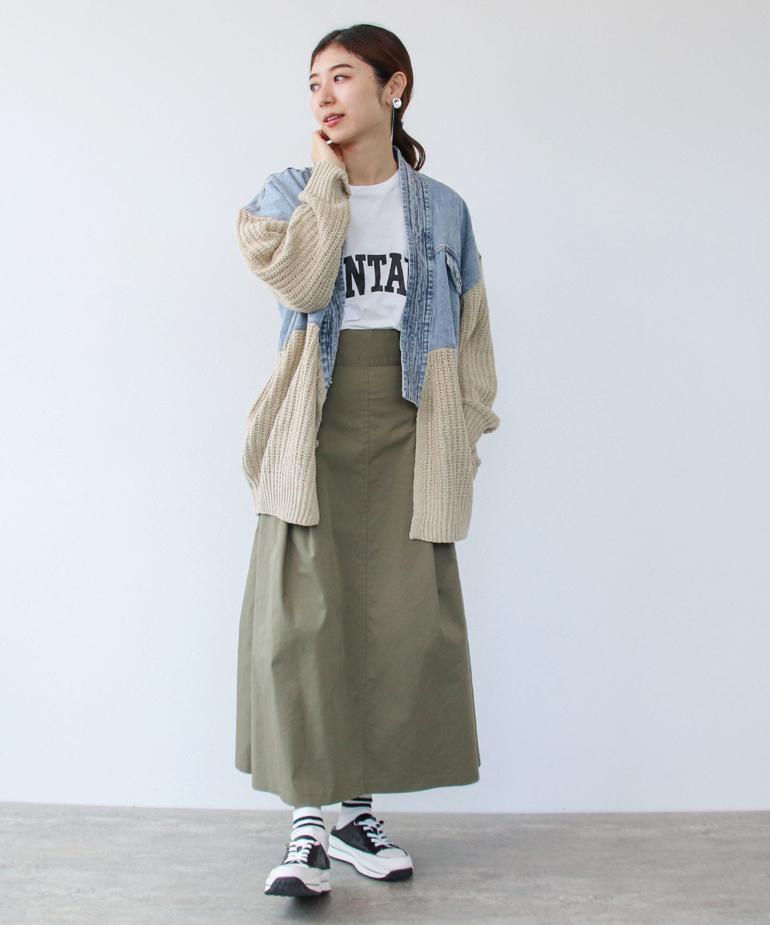 フリルショルダー付きチノスカート