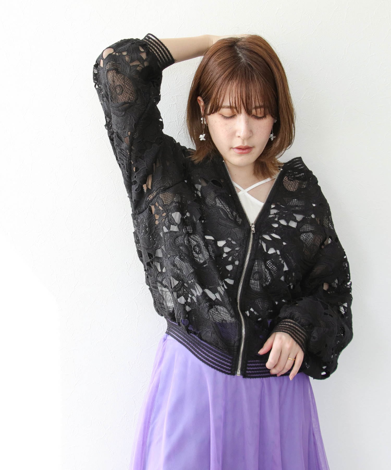 リブストライプレースブルゾン | AND ON JIONE STORE