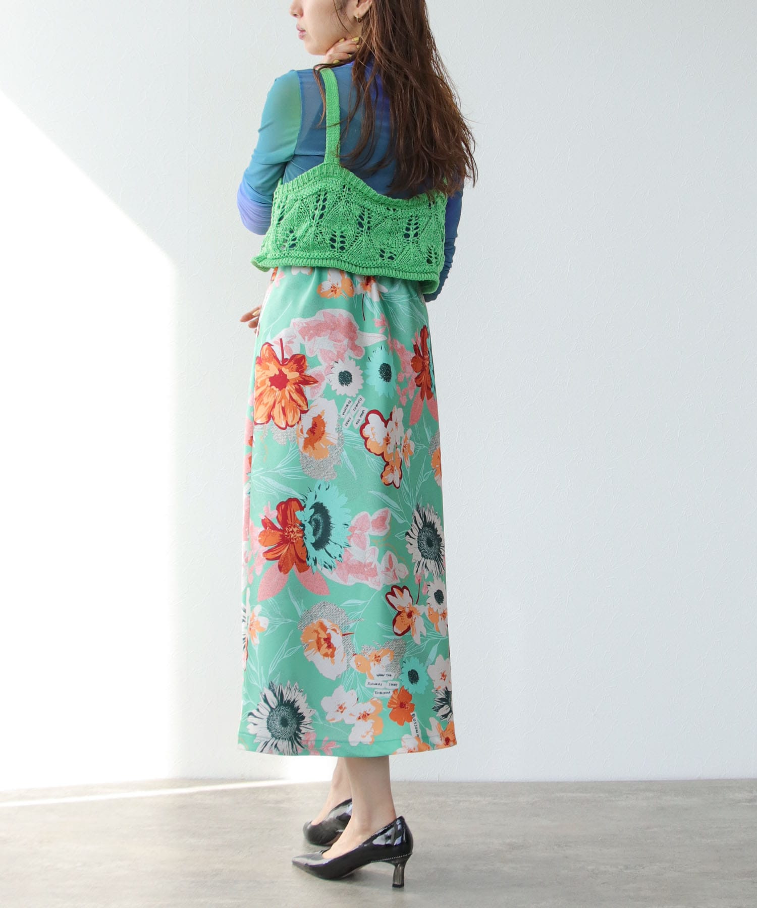 フラワープリントセミフレアスカート