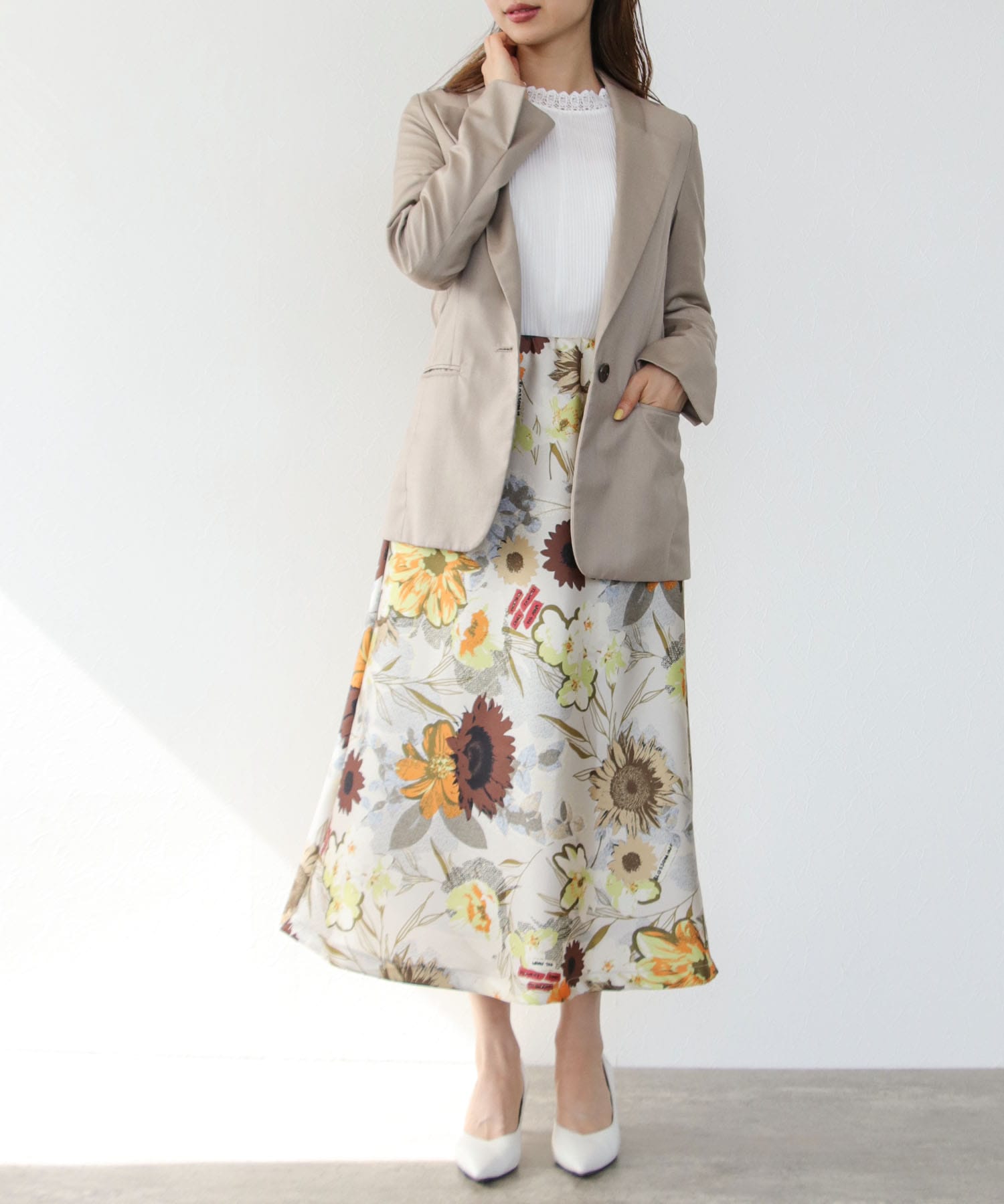 フラワープリントセミフレアスカート