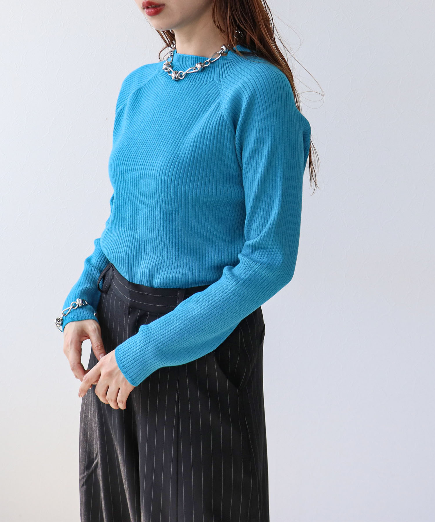 スーパーストレッチローネックプルオーバー