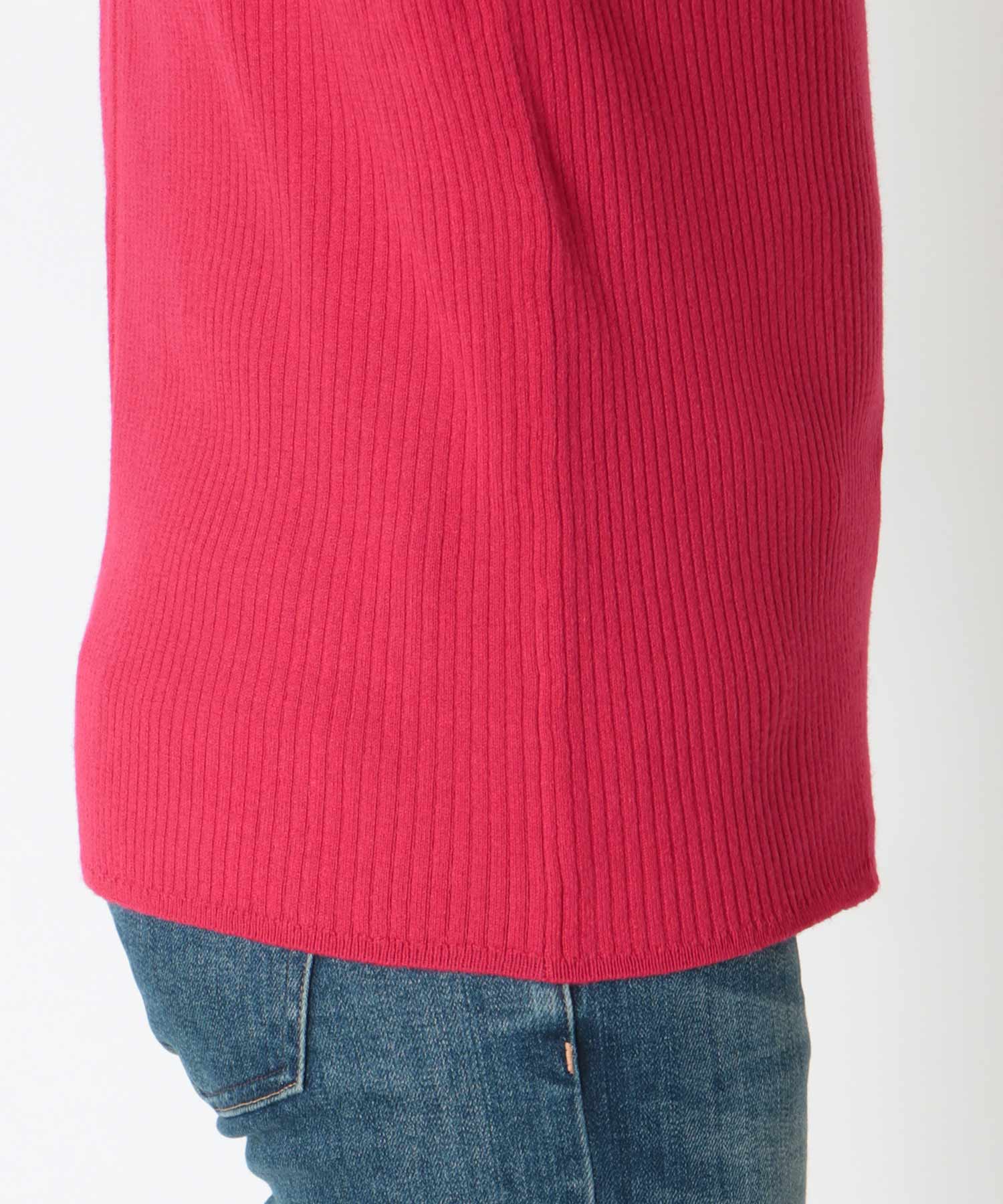 スーパーストレッチローネックプルオーバー