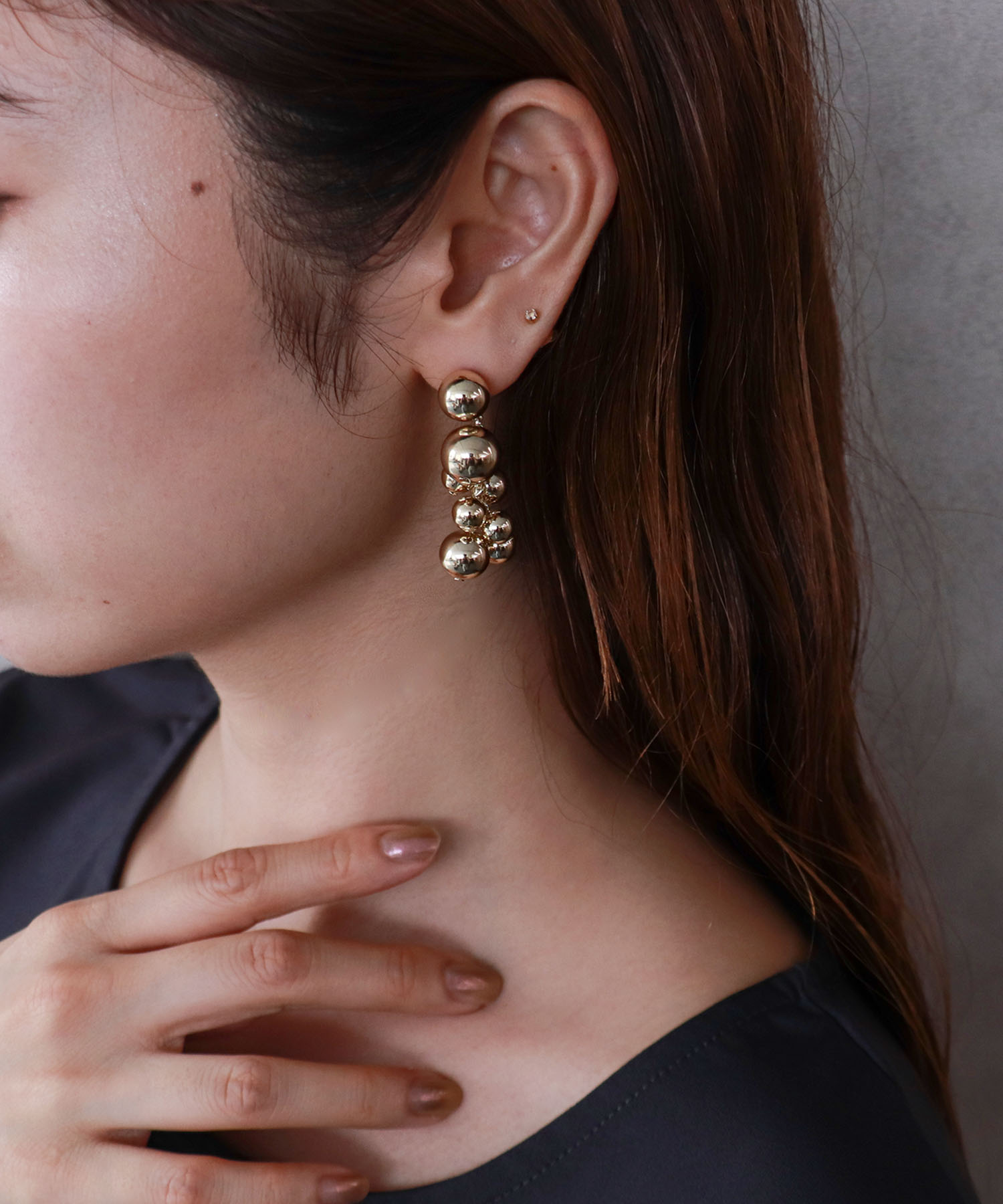 シルバー]チェーンボールピアス – CENE