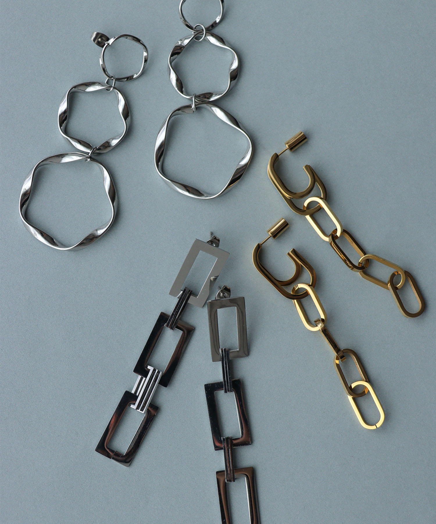 サークル3連ステンレスピアス | AND ON JIONE STORE（アンドオン