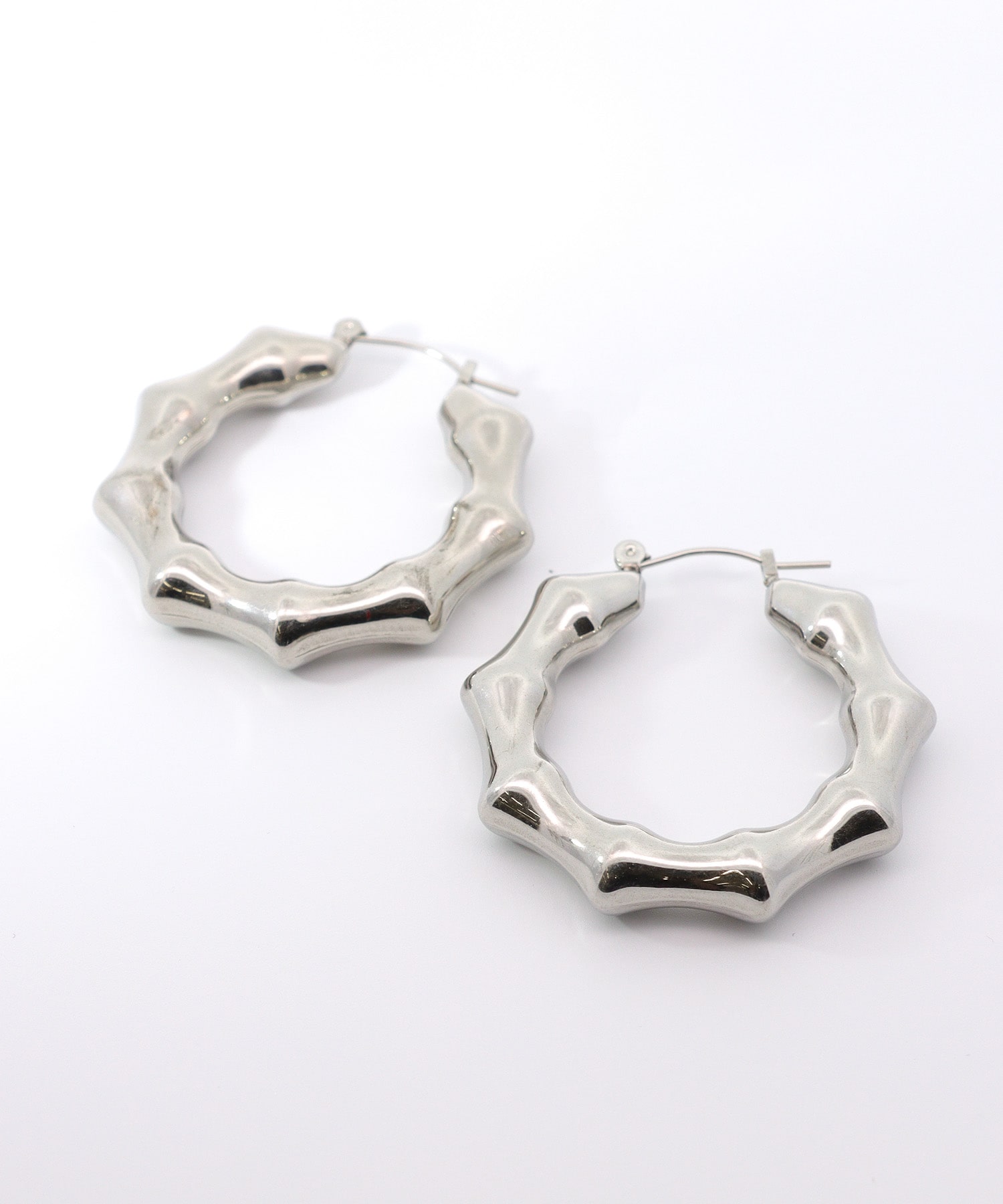 ボーンフープステンレスピアス