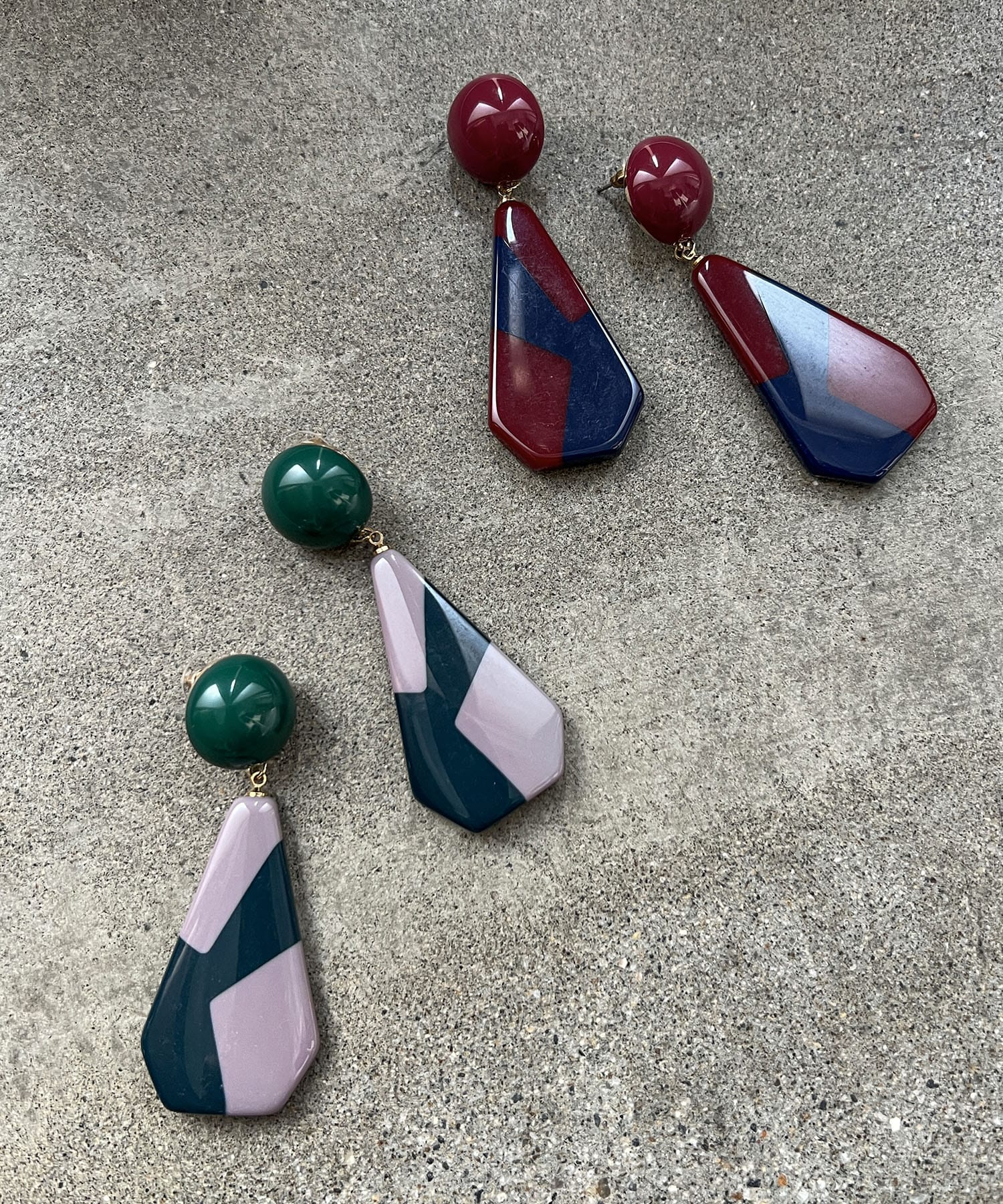 カラーブロックピアス