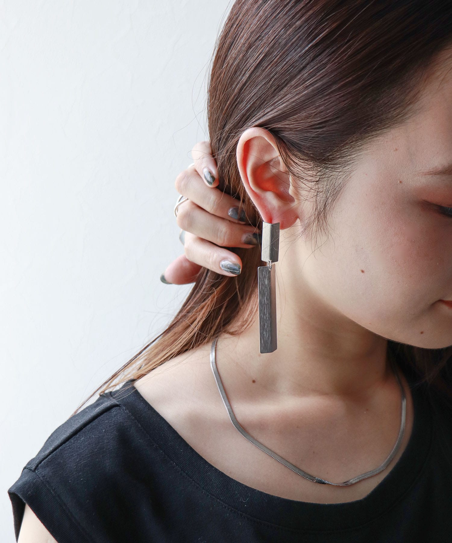 マットスクエアストレートピアス