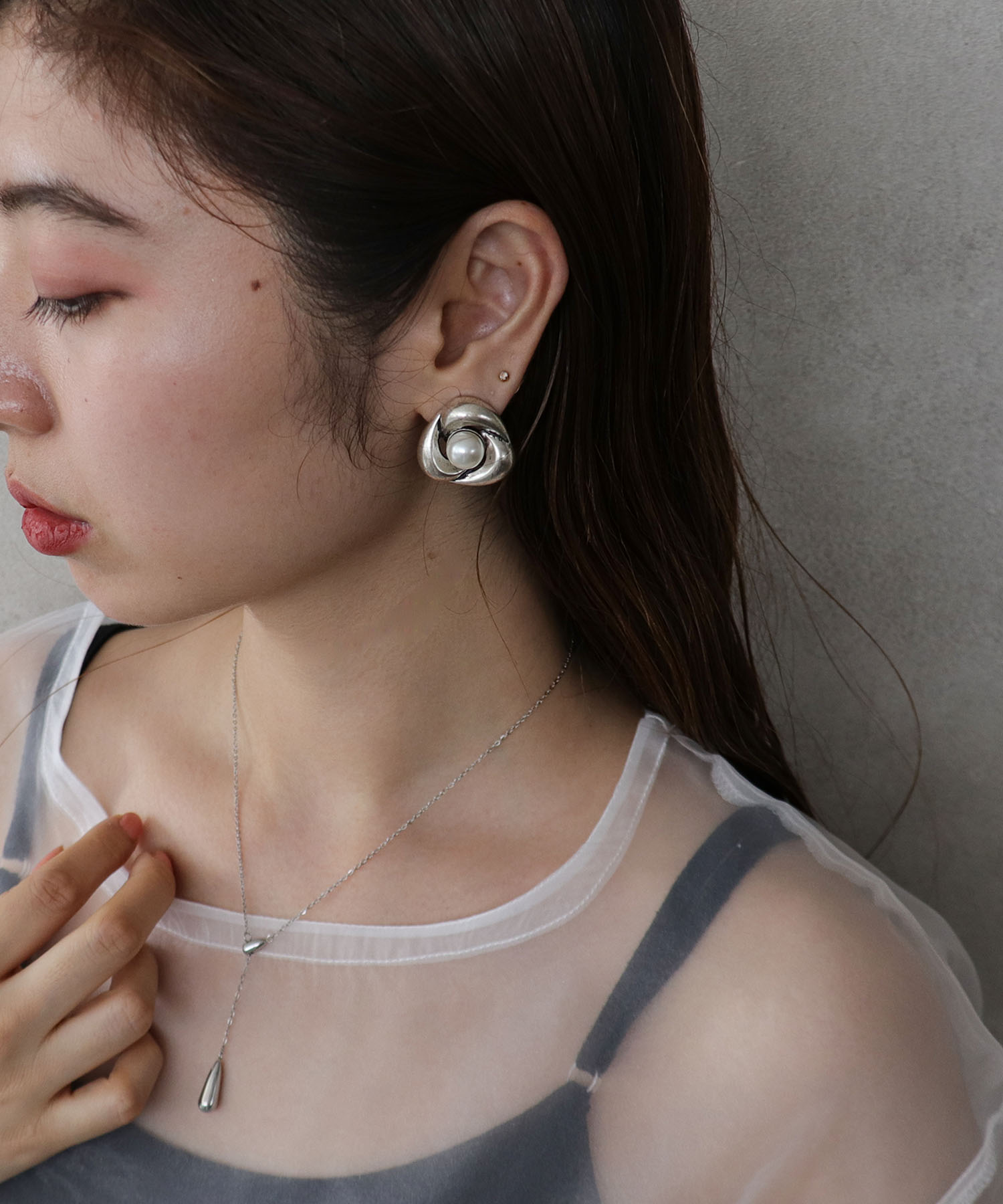 【LIMITED NUMBER】パールフラワーイヤリング