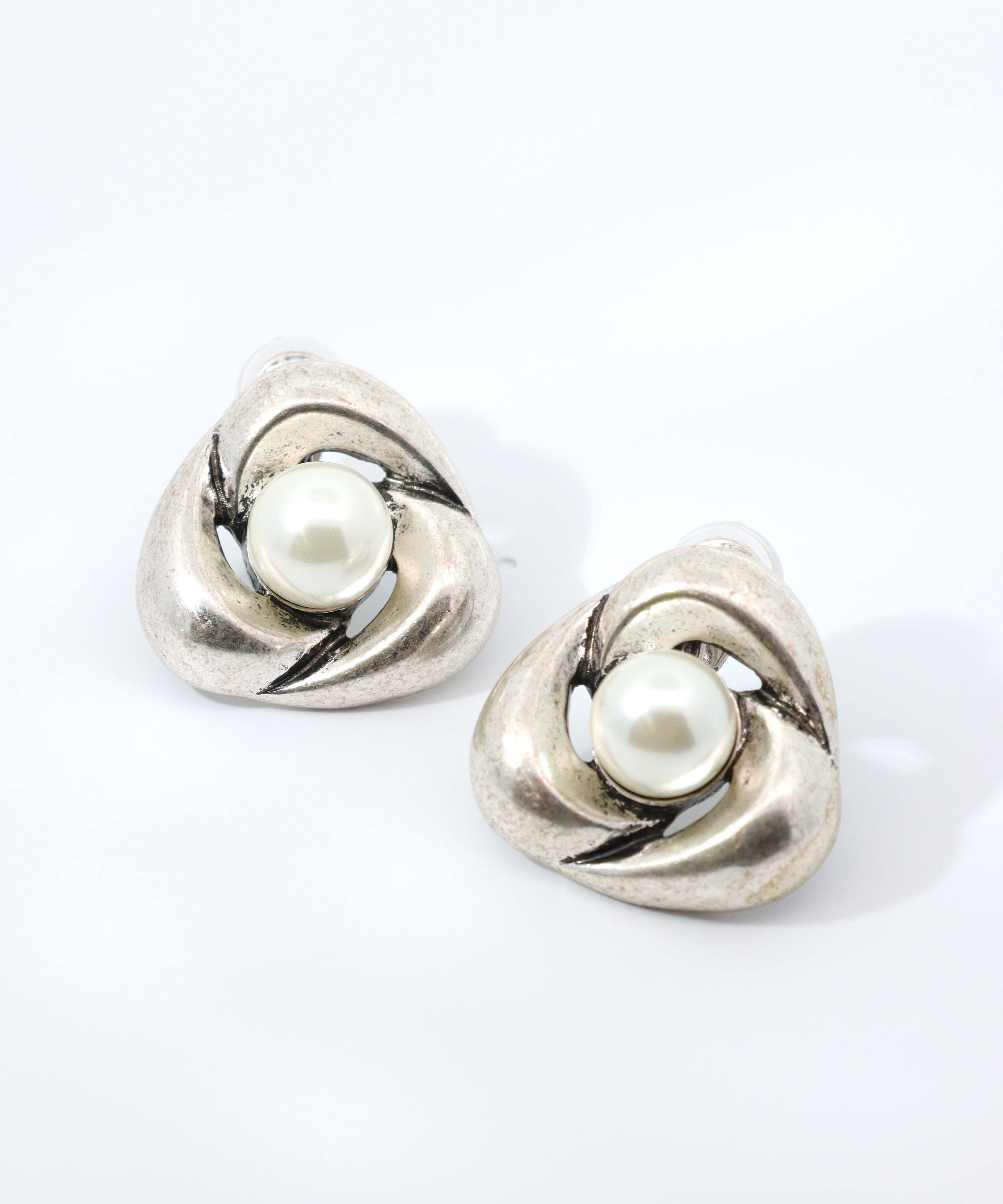 【LIMITED NUMBER】パールフラワーイヤリング