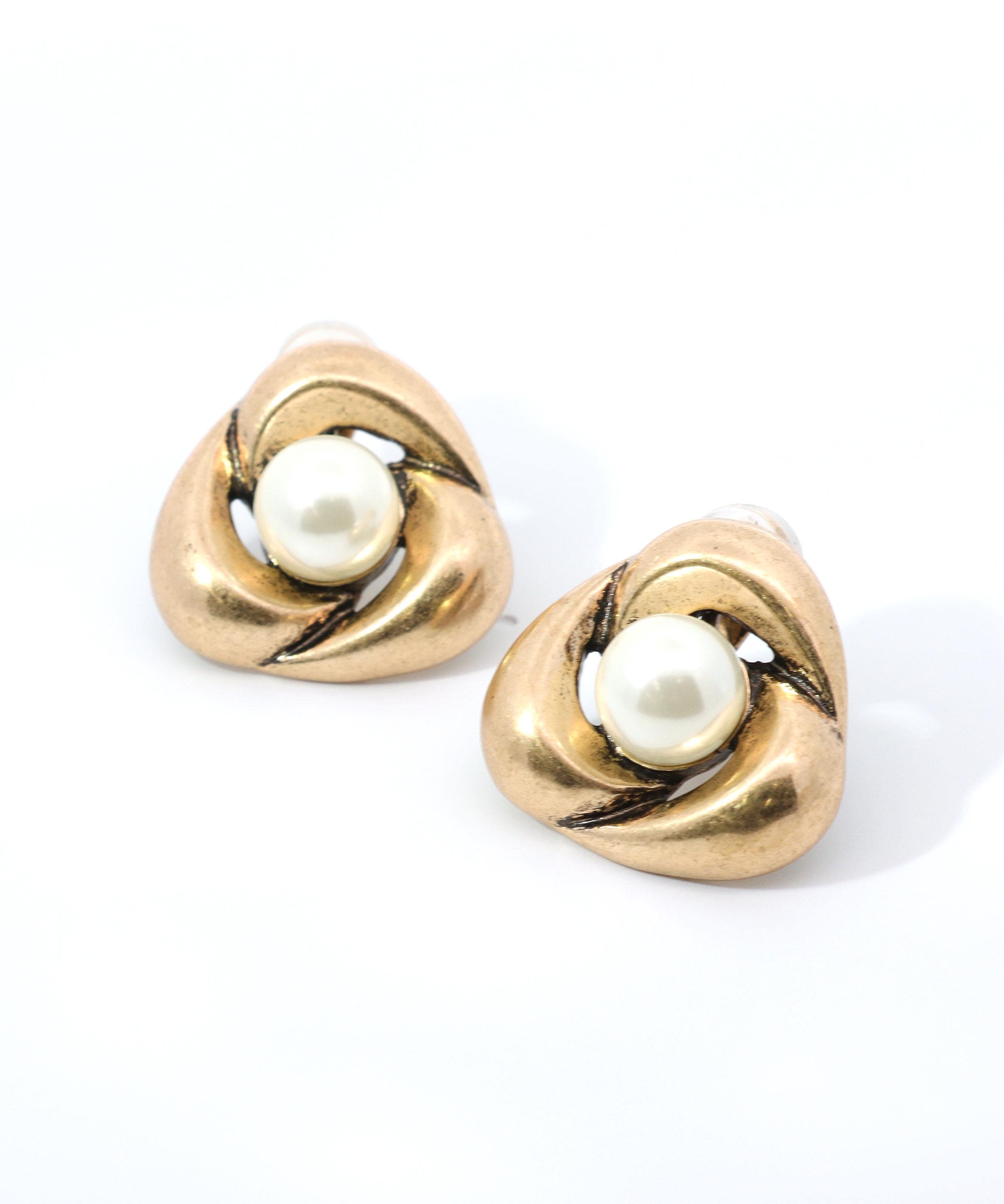 【LIMITED NUMBER】パールフラワーイヤリング