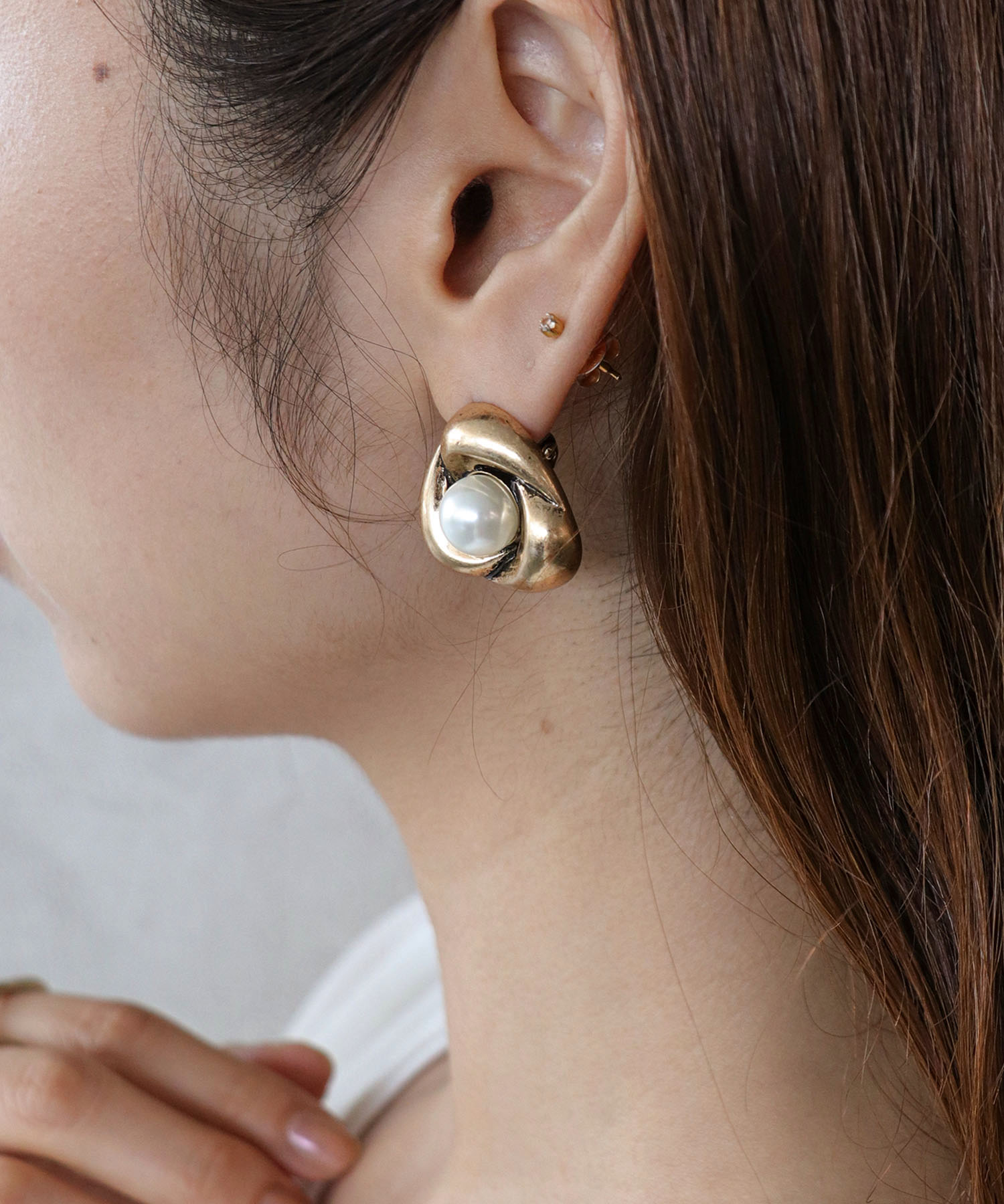 【LIMITED NUMBER】パールフラワーイヤリング