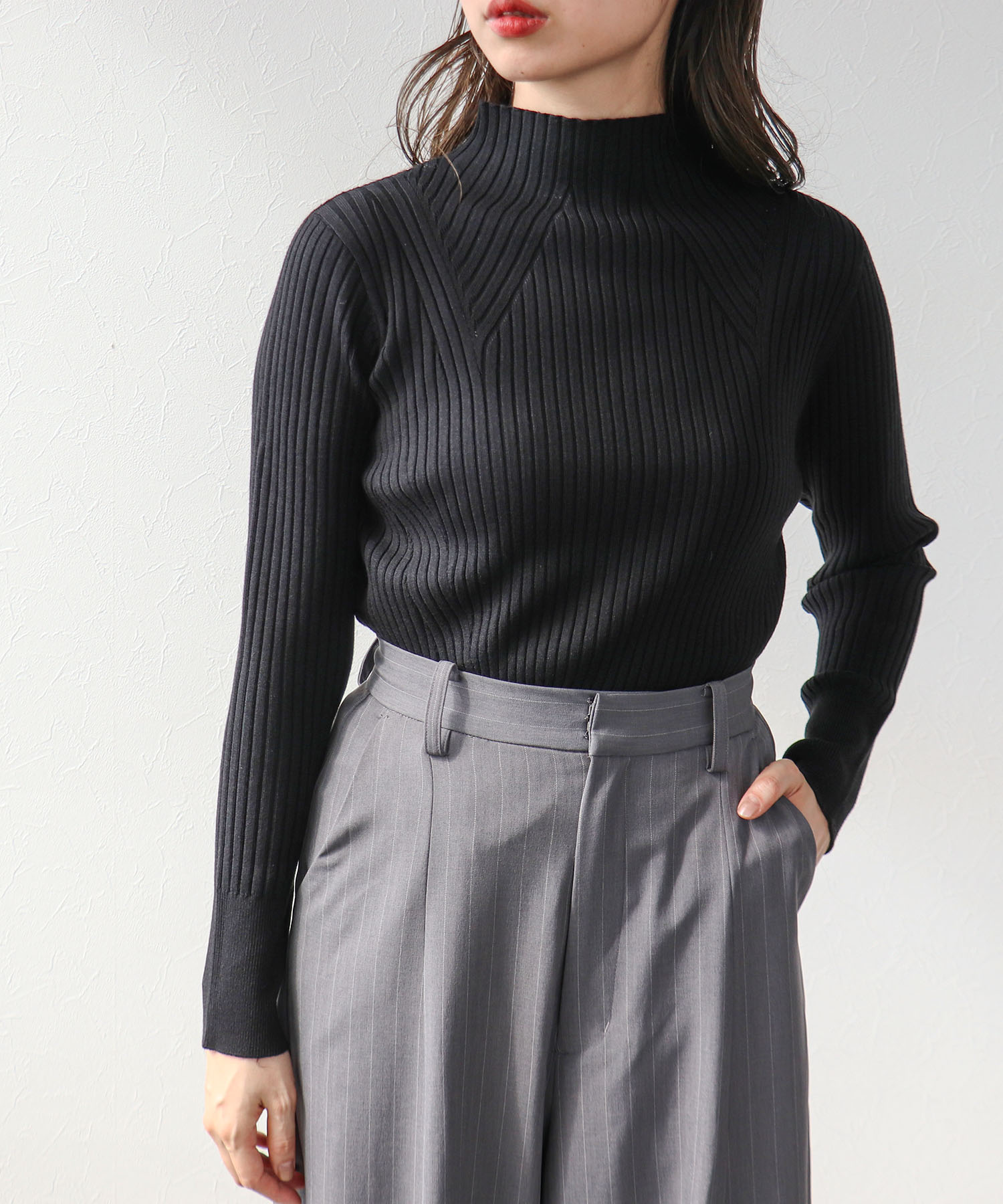 ヒートハイネックニットプルオーバー | AND ON JIONE STORE