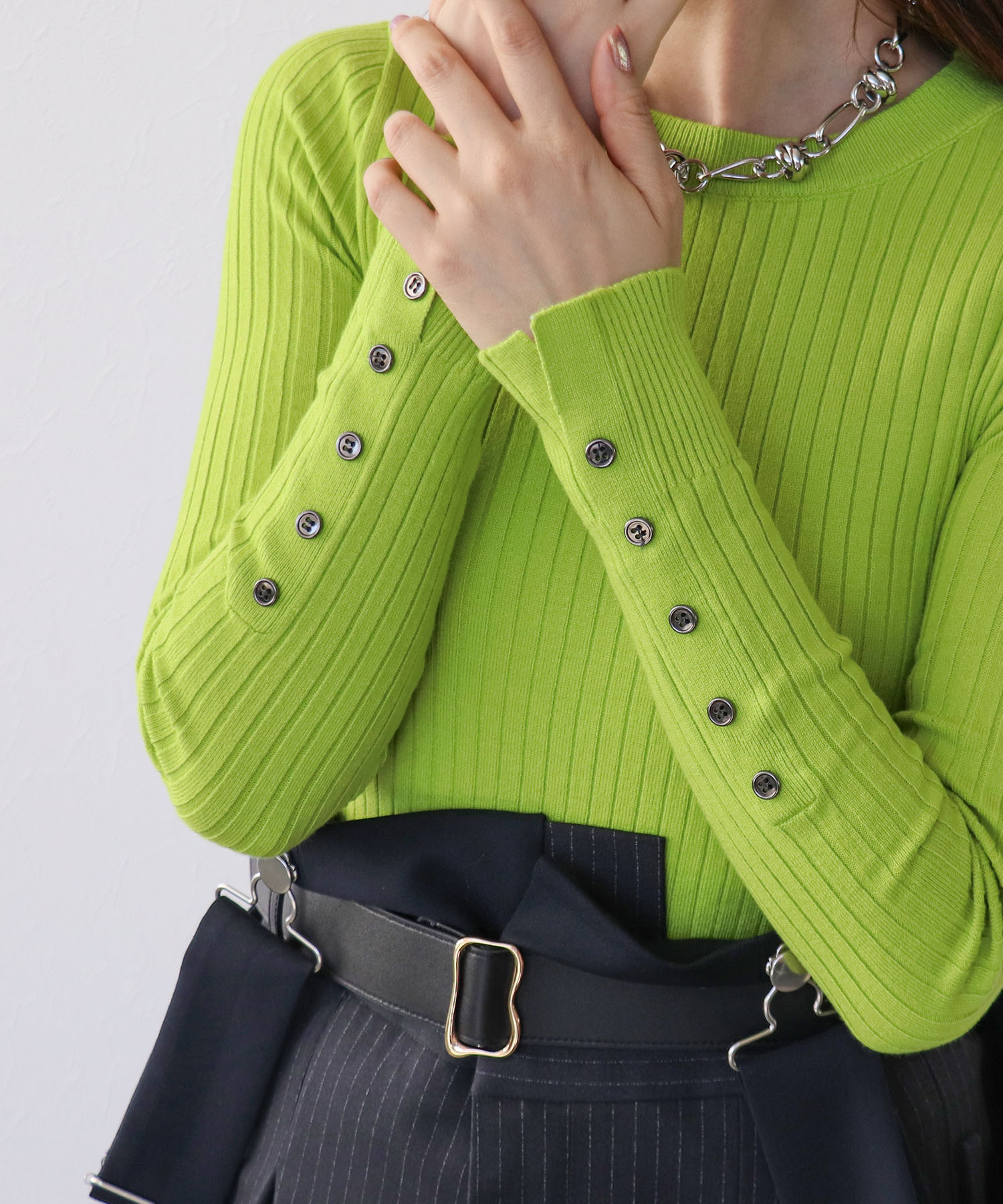 袖釦クルーネックリブプルオーバー