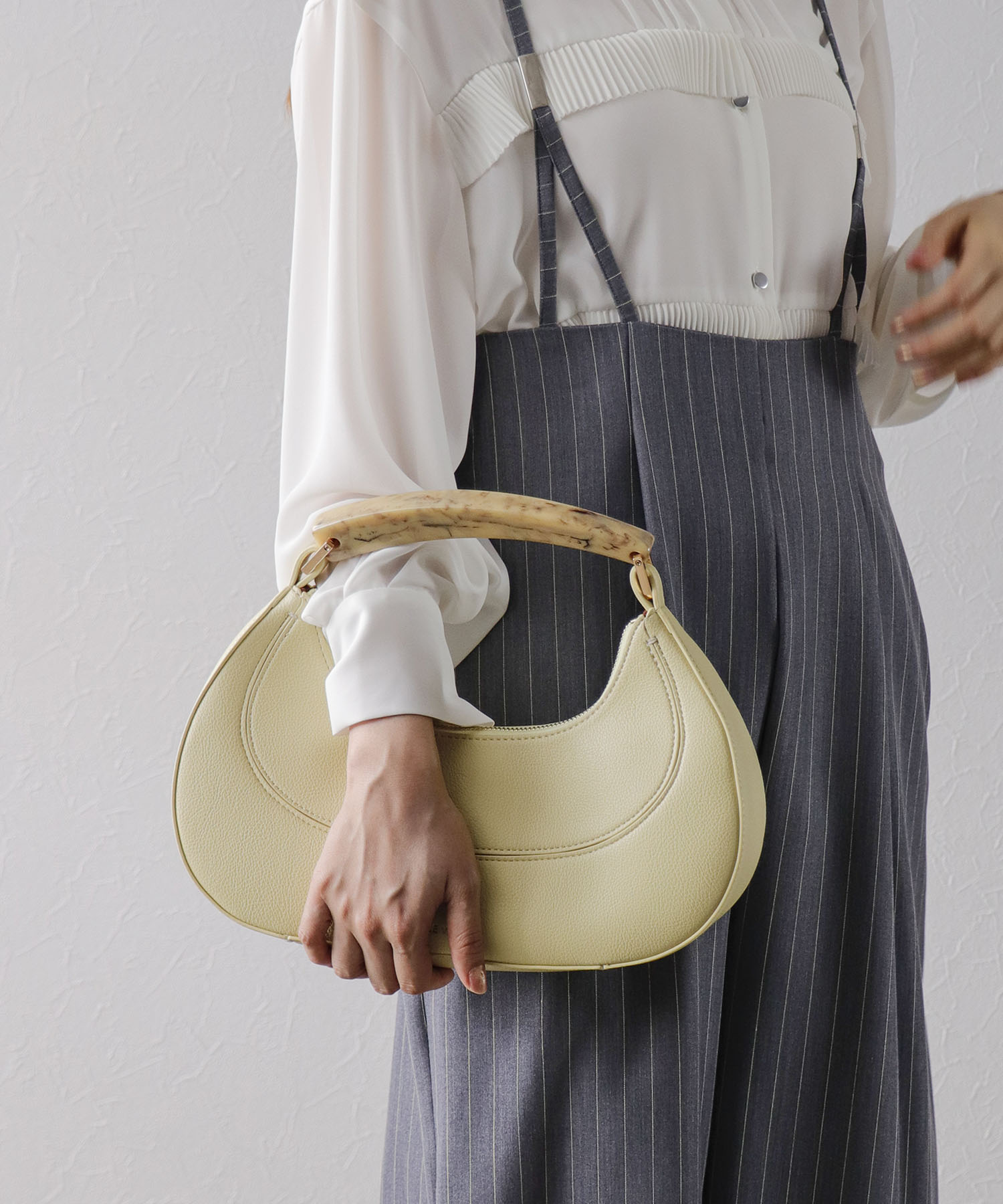 MARBLE HORN BAG