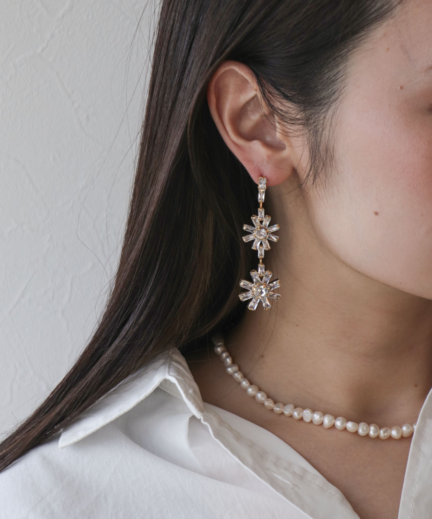 フラワービジューピアス