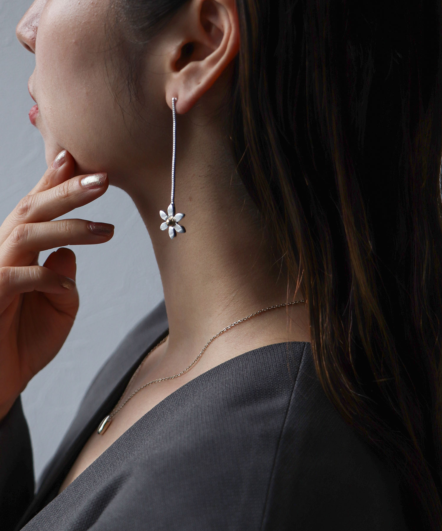【LIMITED NUMBER】チェーンフラワーピアス