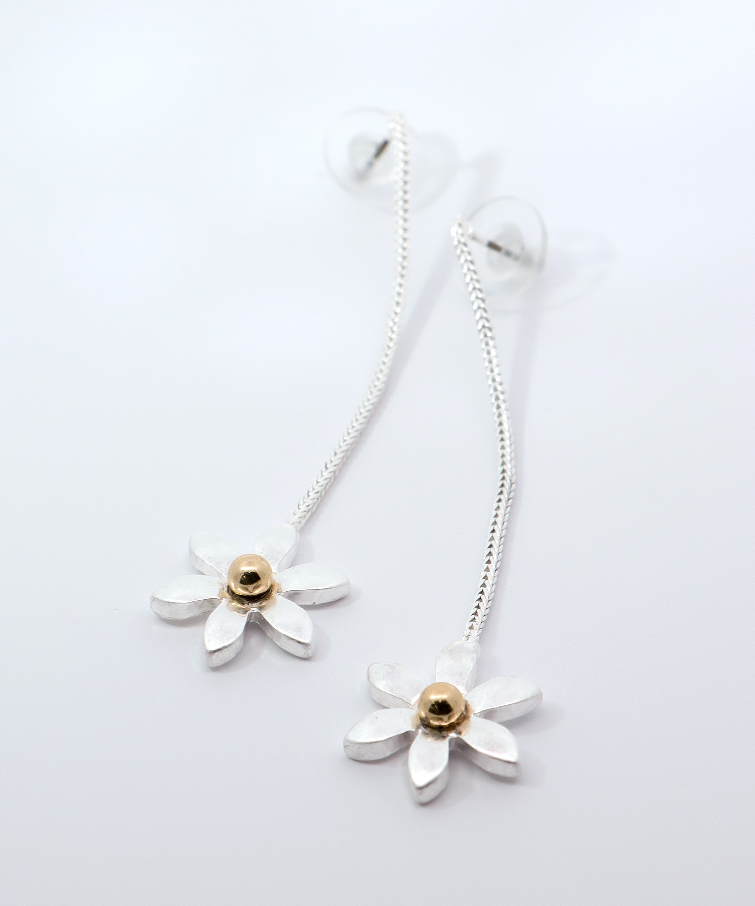 【LIMITED NUMBER】チェーンフラワーピアス