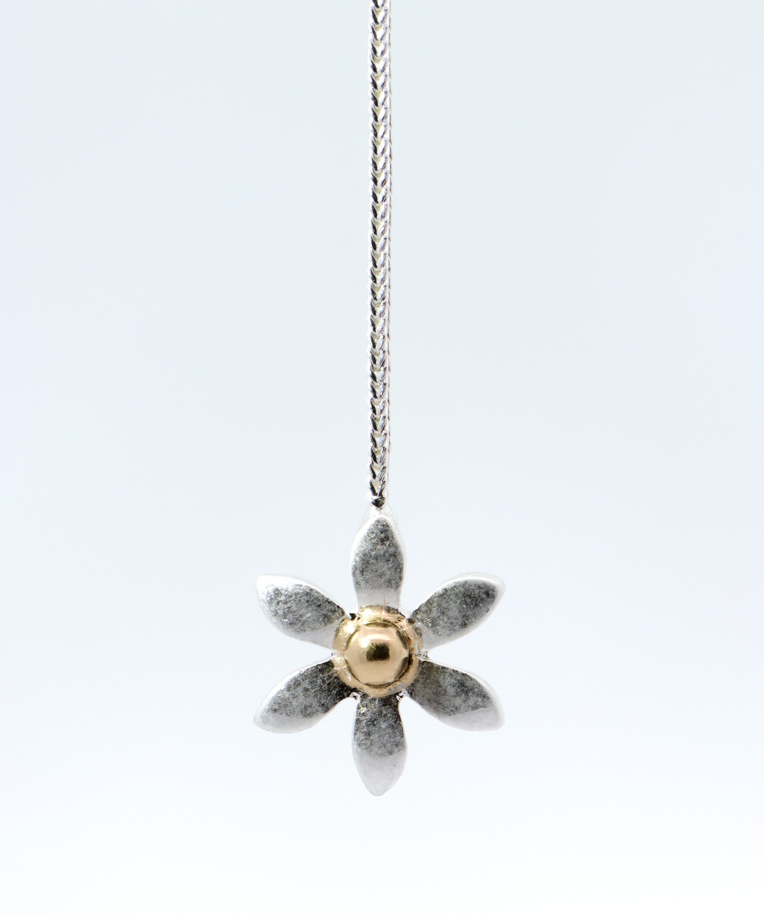 【LIMITED NUMBER】チェーンフラワーピアス
