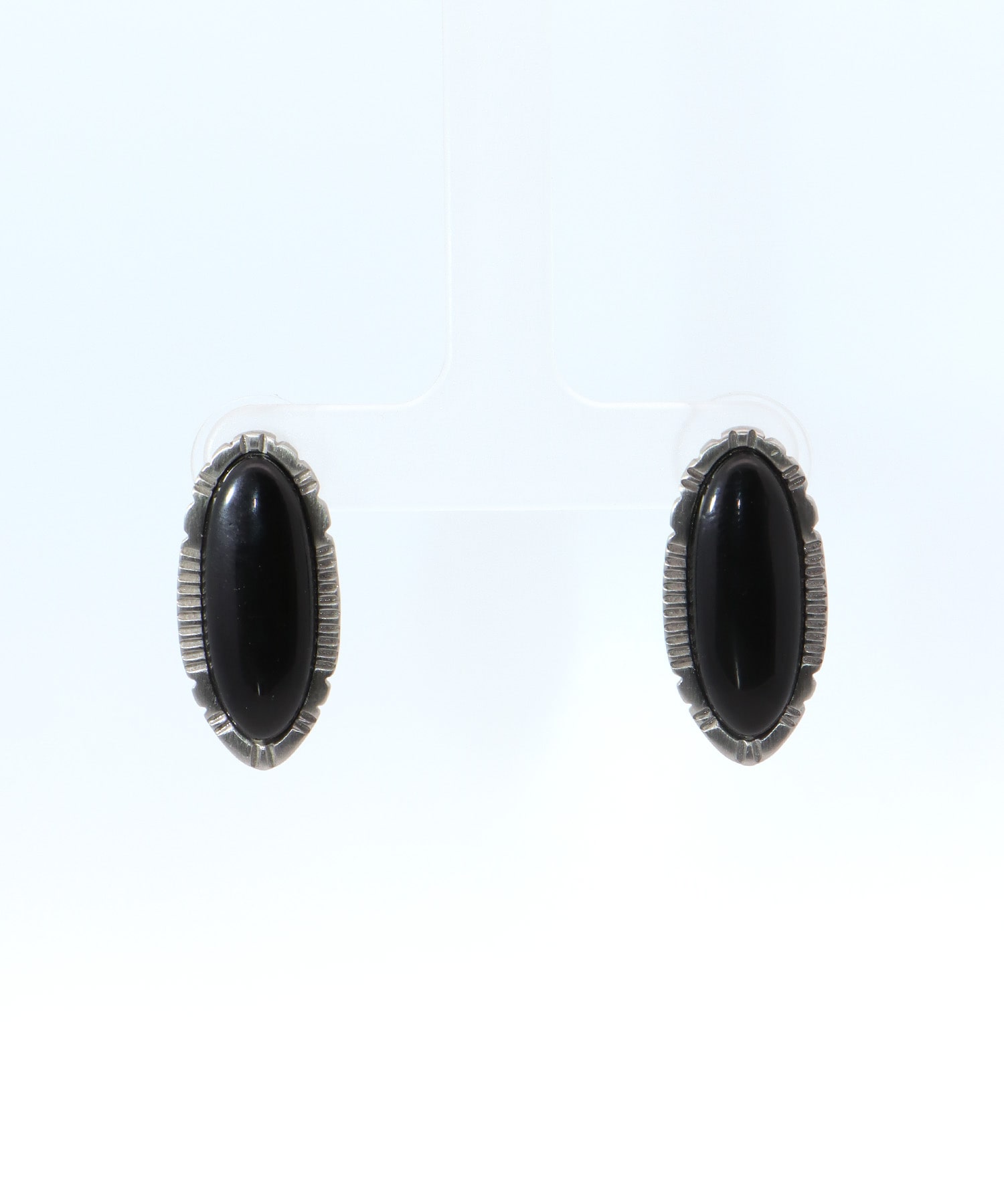 【LIMITED NUMBER】ストーンオーバルステンレスピアス