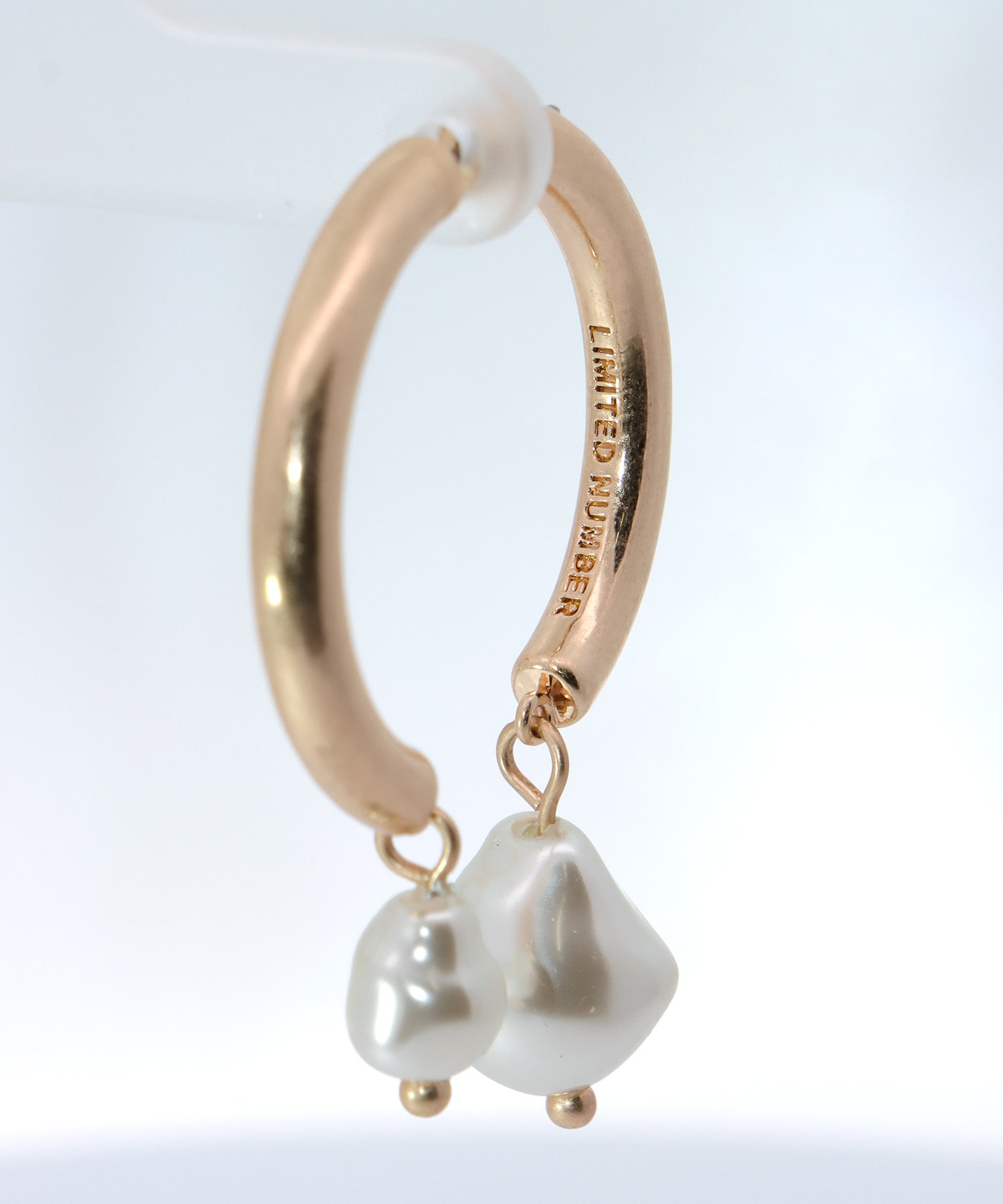 【LIMITED NUMBER】カーブメタルパールピアス
