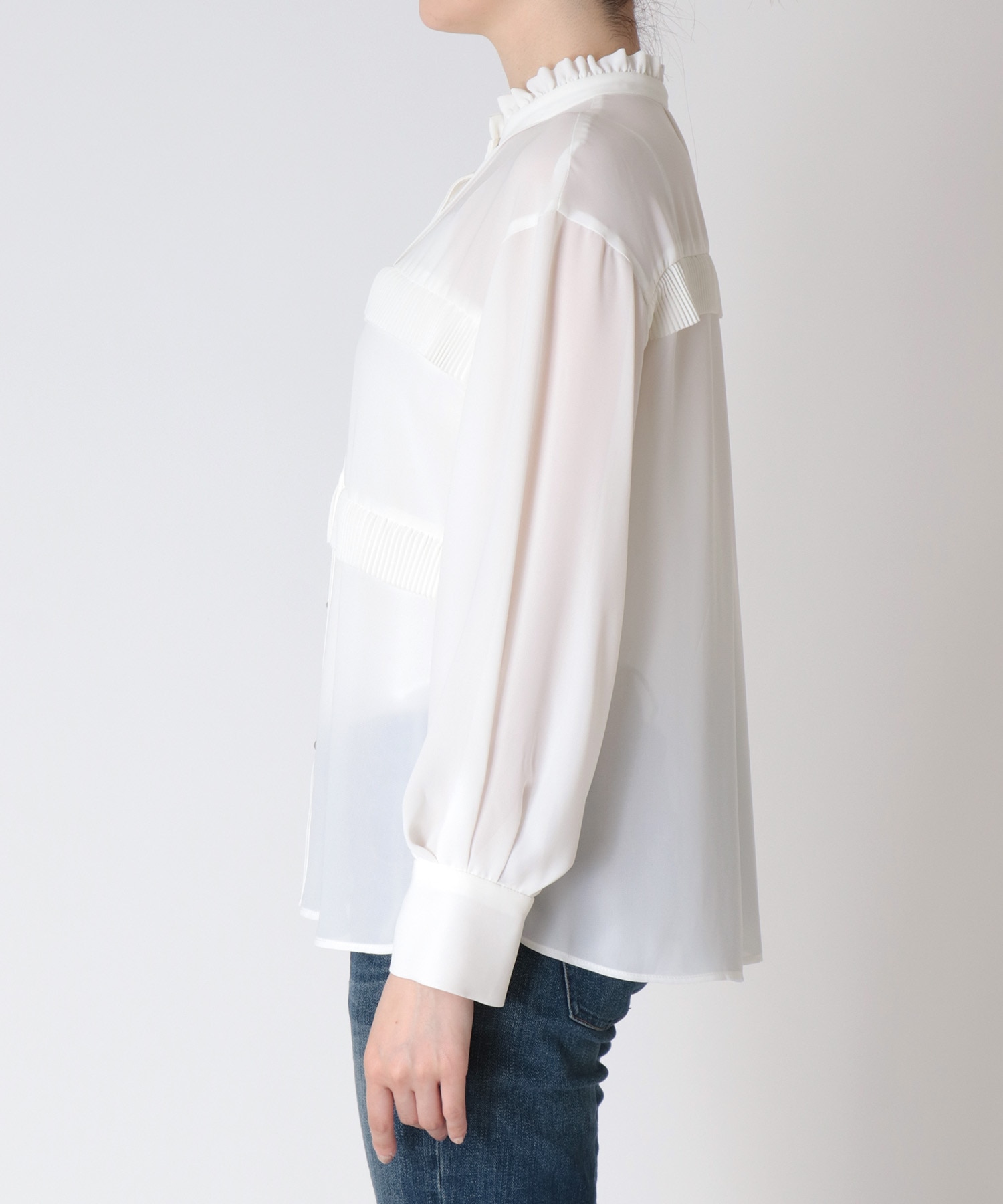 プリーツフリルブラウス