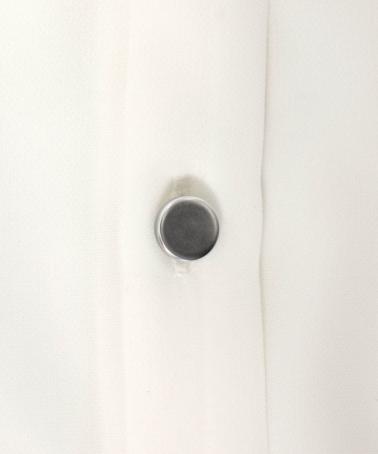 プリーツフリルブラウス