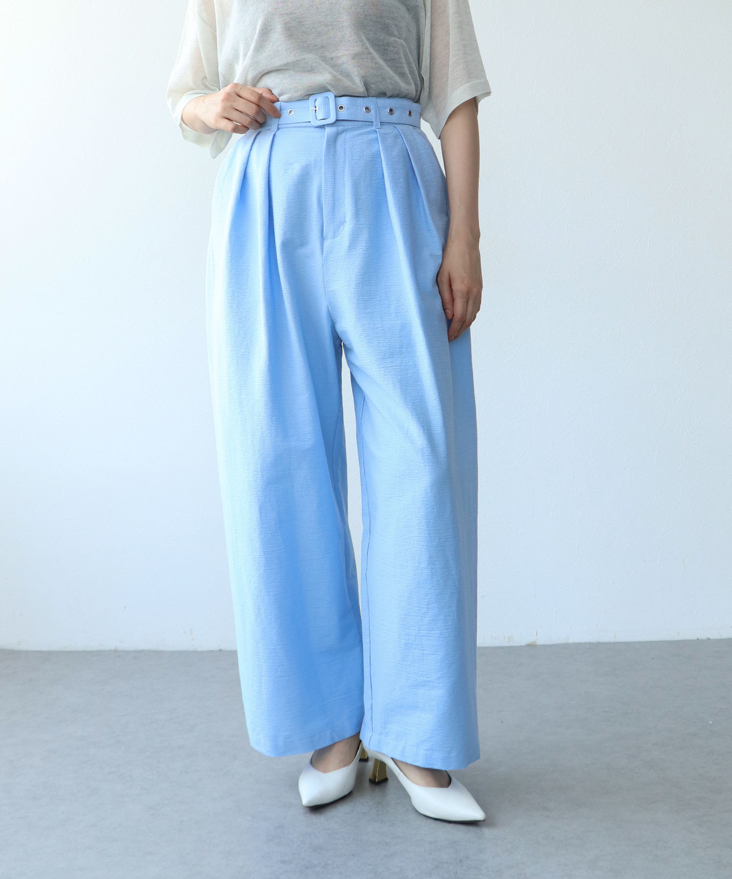 ベルト付きタックパンツ