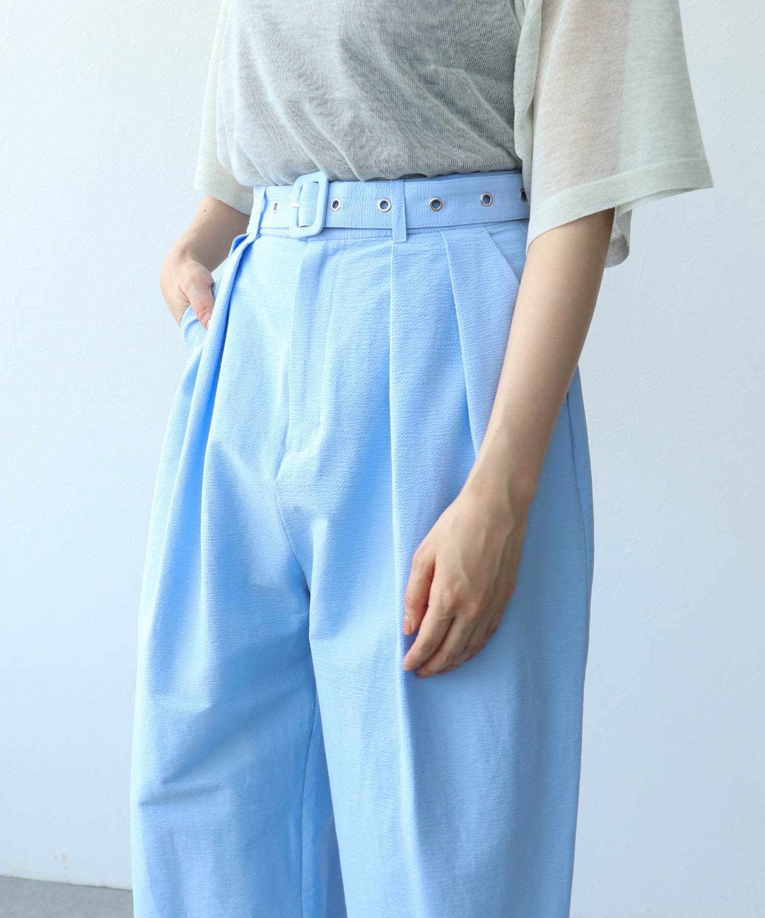 ベルト付きタックパンツ