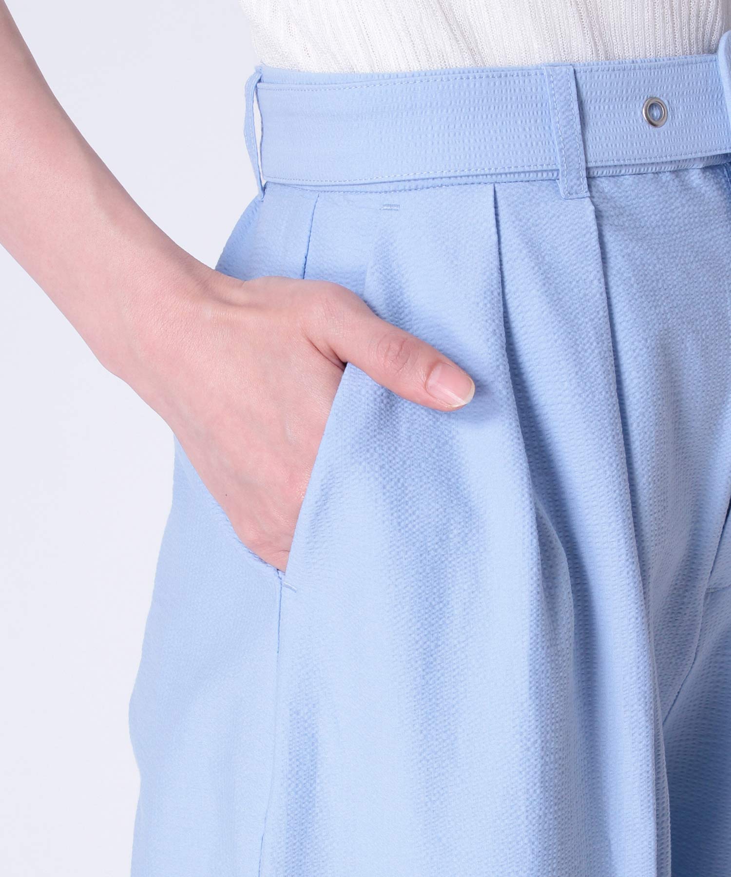 ベルト付きタックパンツ