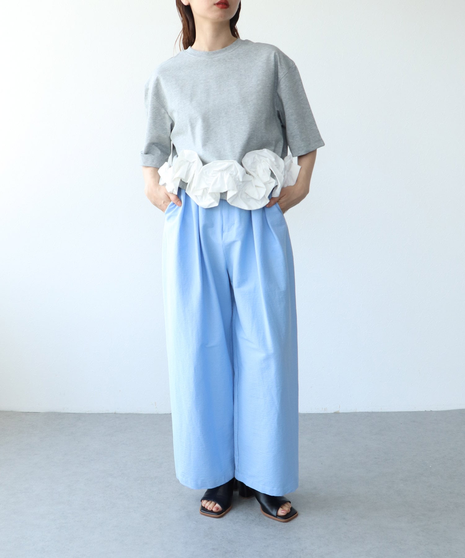 裾モチーフカットプルオーバー