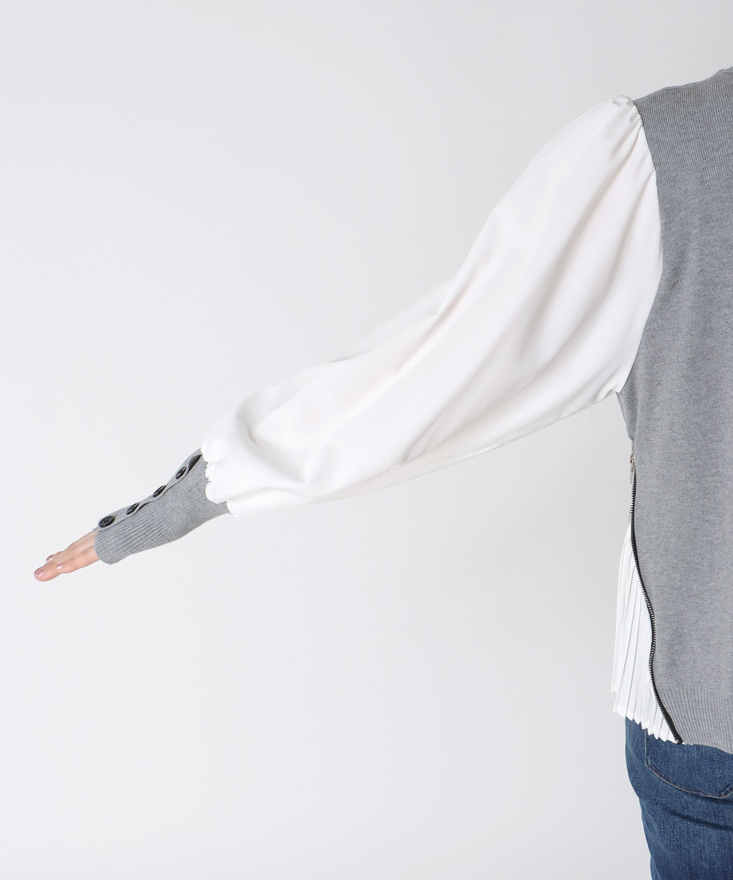 サイドプリーツ配色トップス | AND ON JIONE STORE（アンドオン