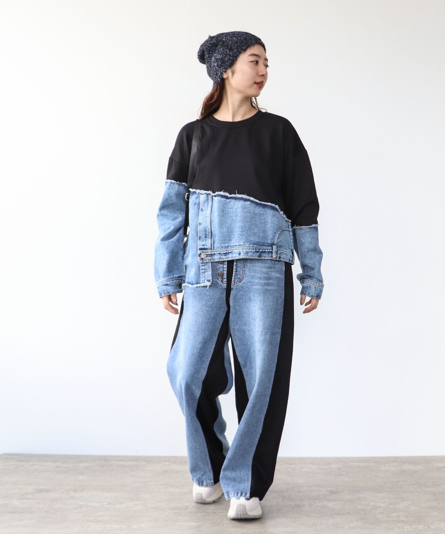 スウェット斜めドッキングデニムTOPS | AND ON JIONE STORE