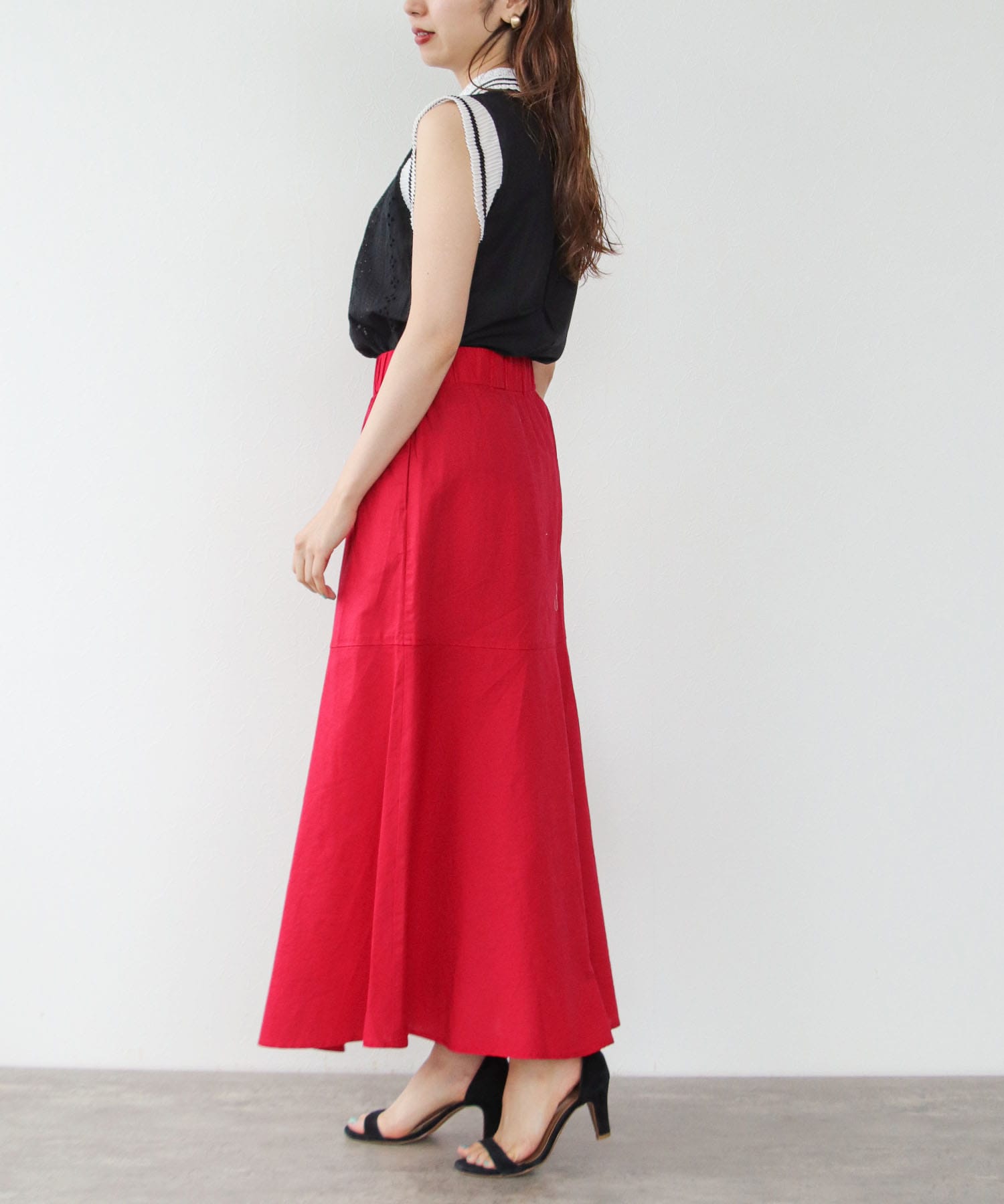 【WEB先行発売】レース刺繍ノースリーブブラウス