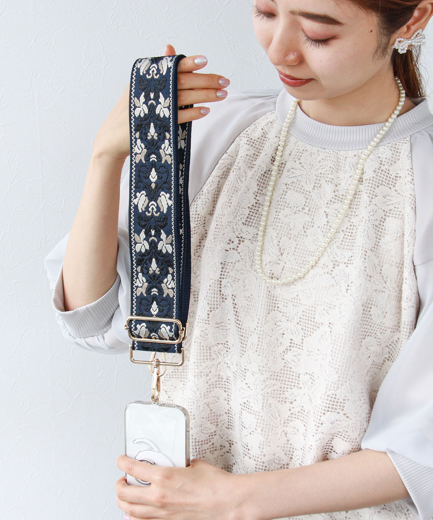 アラベスク刺繍2WAYショルダーストラップ